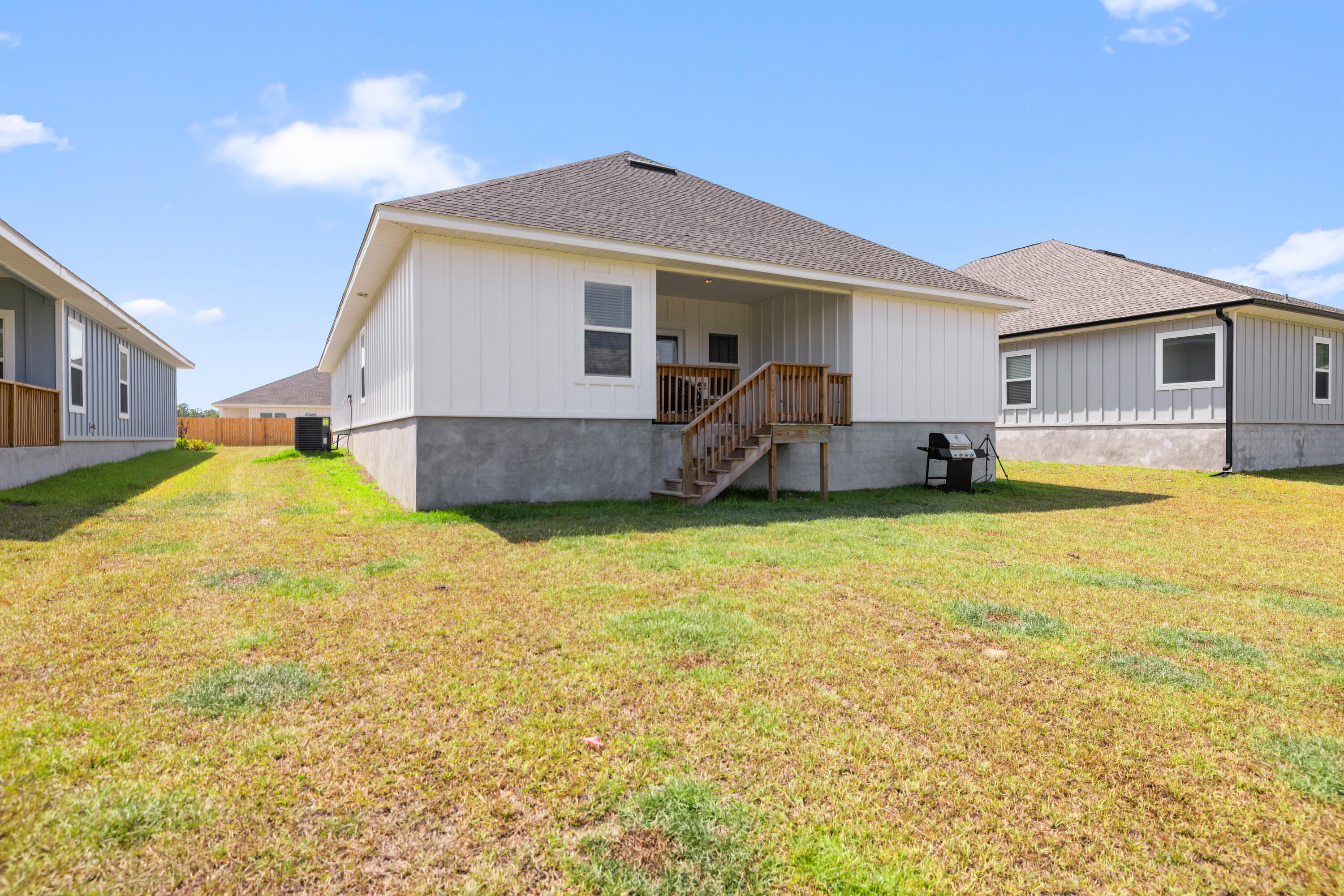 MAGNOLIA CREEK PHASE 1 - Residential Lease