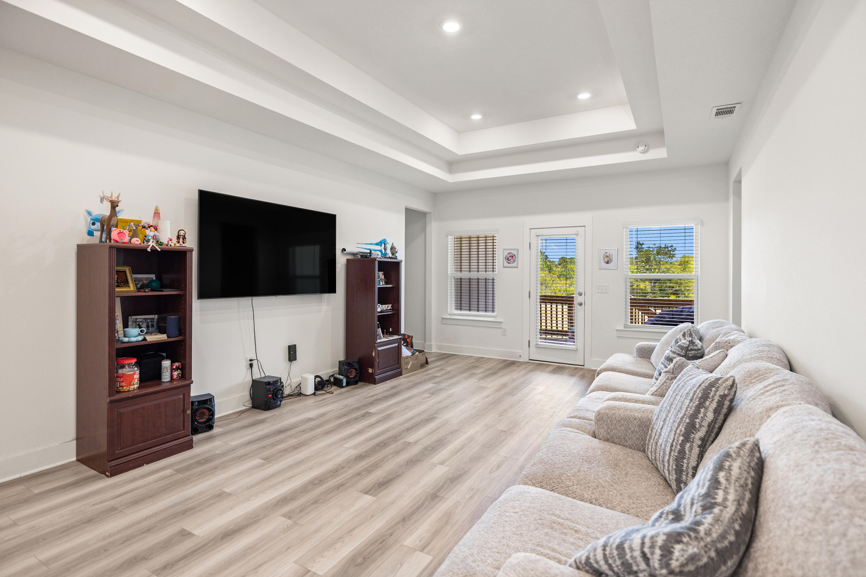 MAGNOLIA CREEK PHASE 1 - Residential Lease