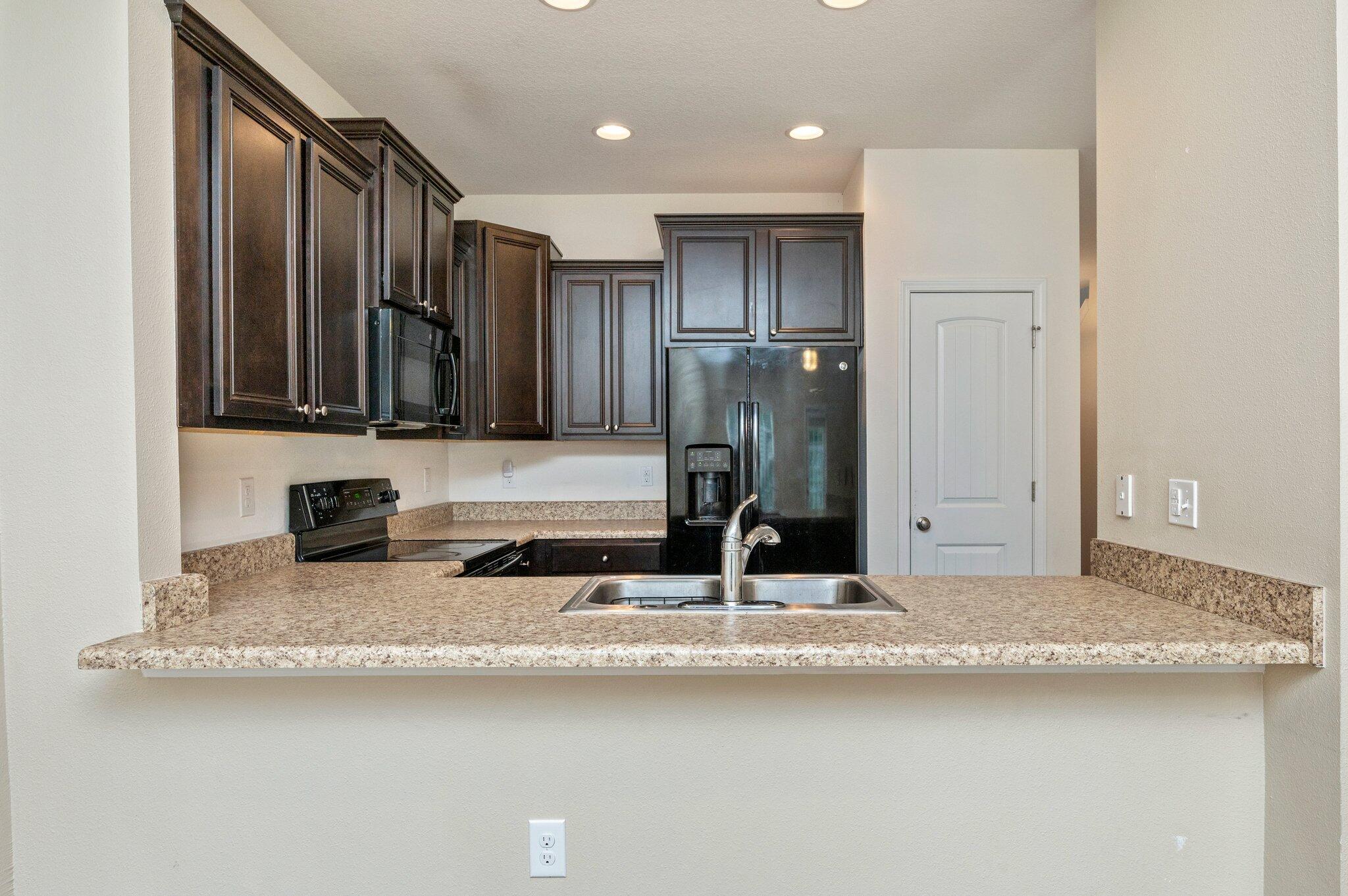 IRON HORSE T/H PH 1 - Residential Lease