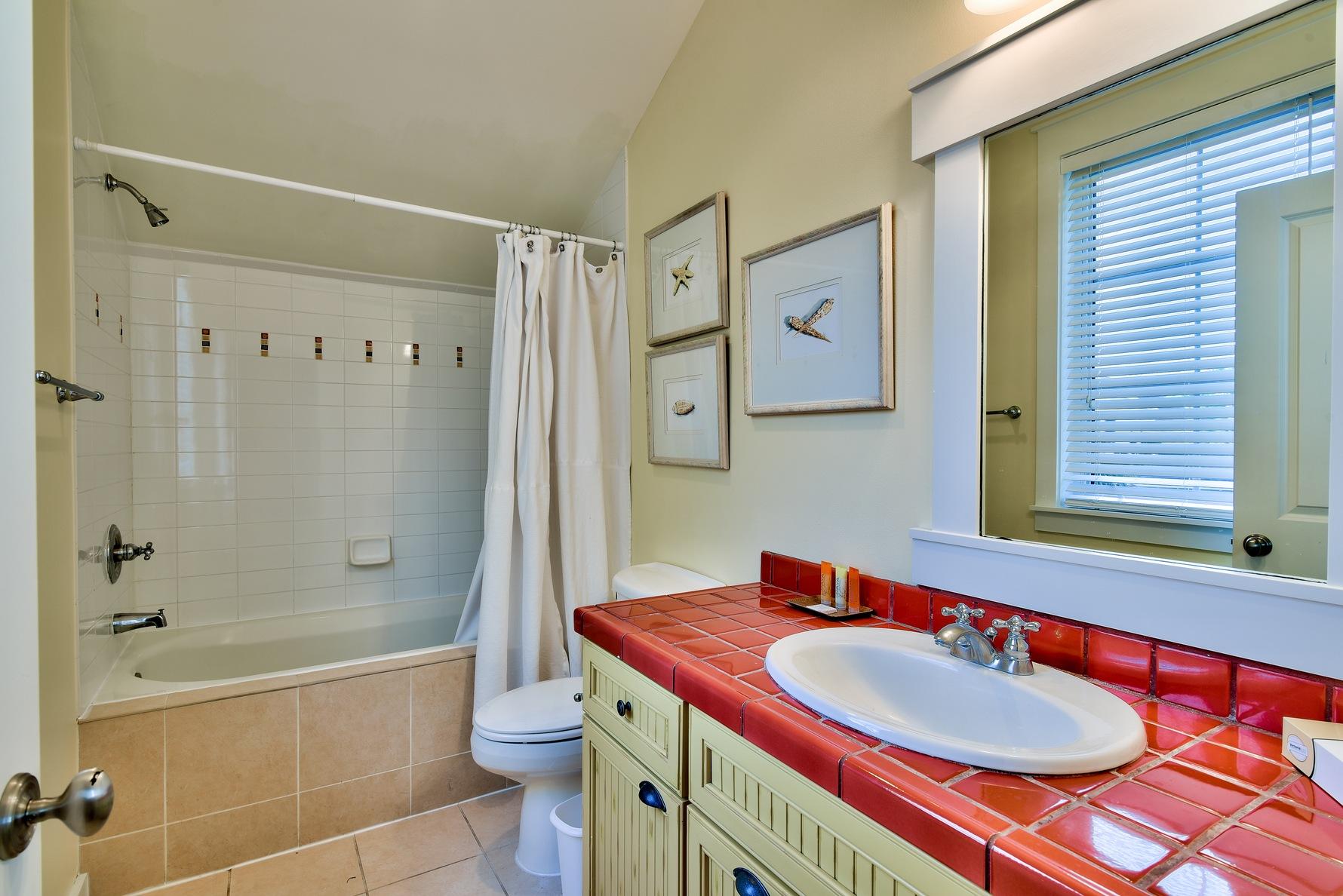 LAUREL GROVE - Residential