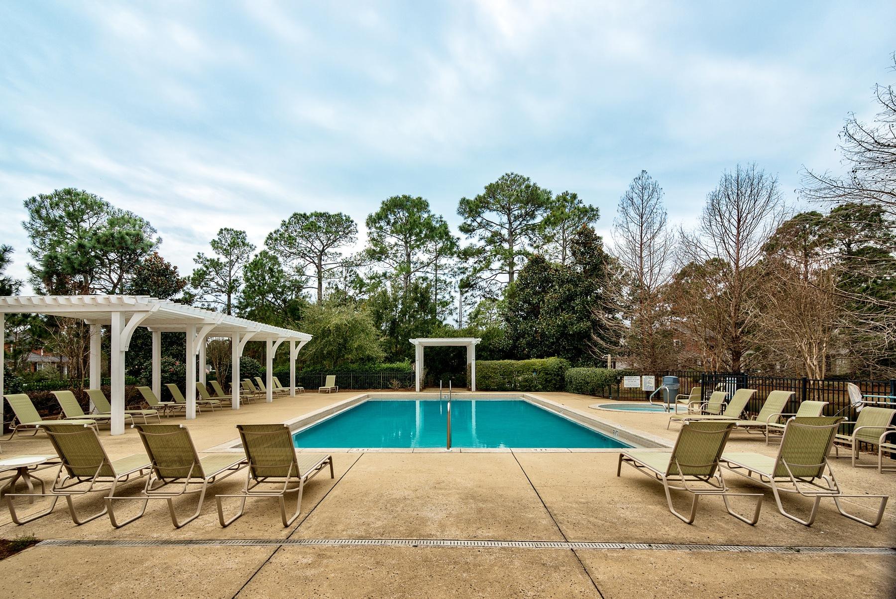 LAUREL GROVE - Residential