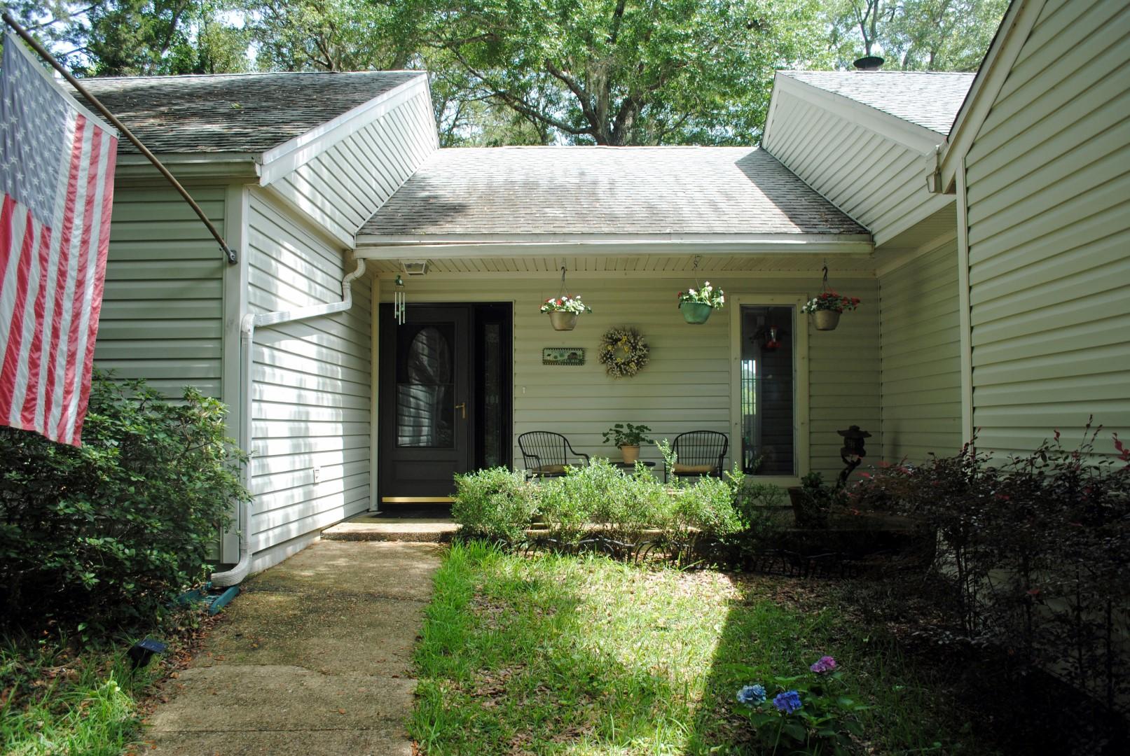 LAKE SHARON ESTATES - Residential