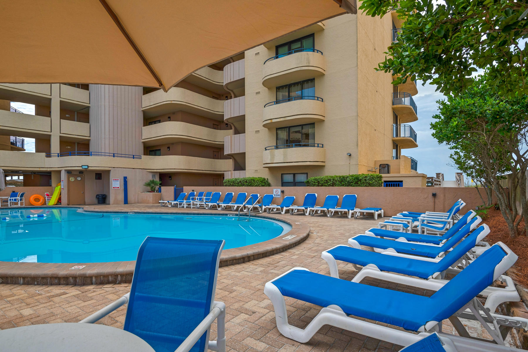 NAUTILUS CONDO - Residential