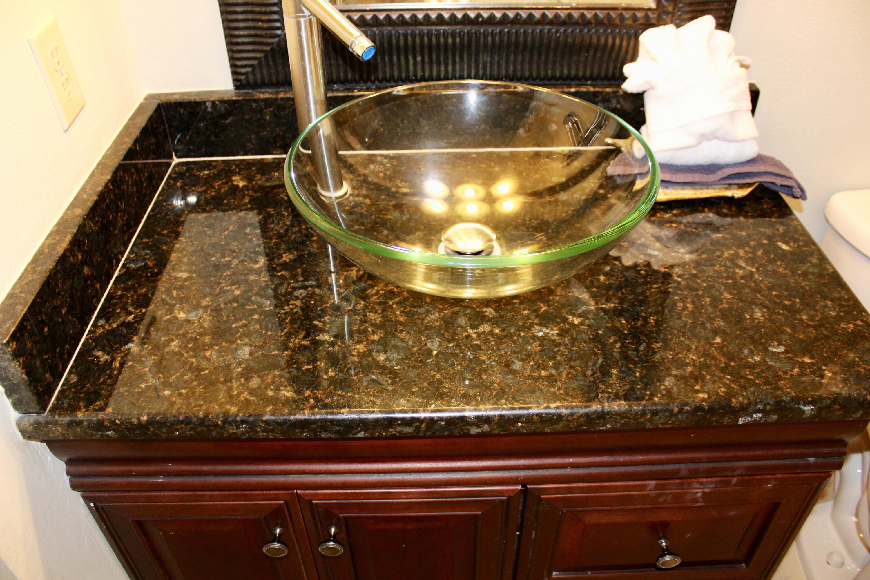 NAUTILUS CONDO - Residential