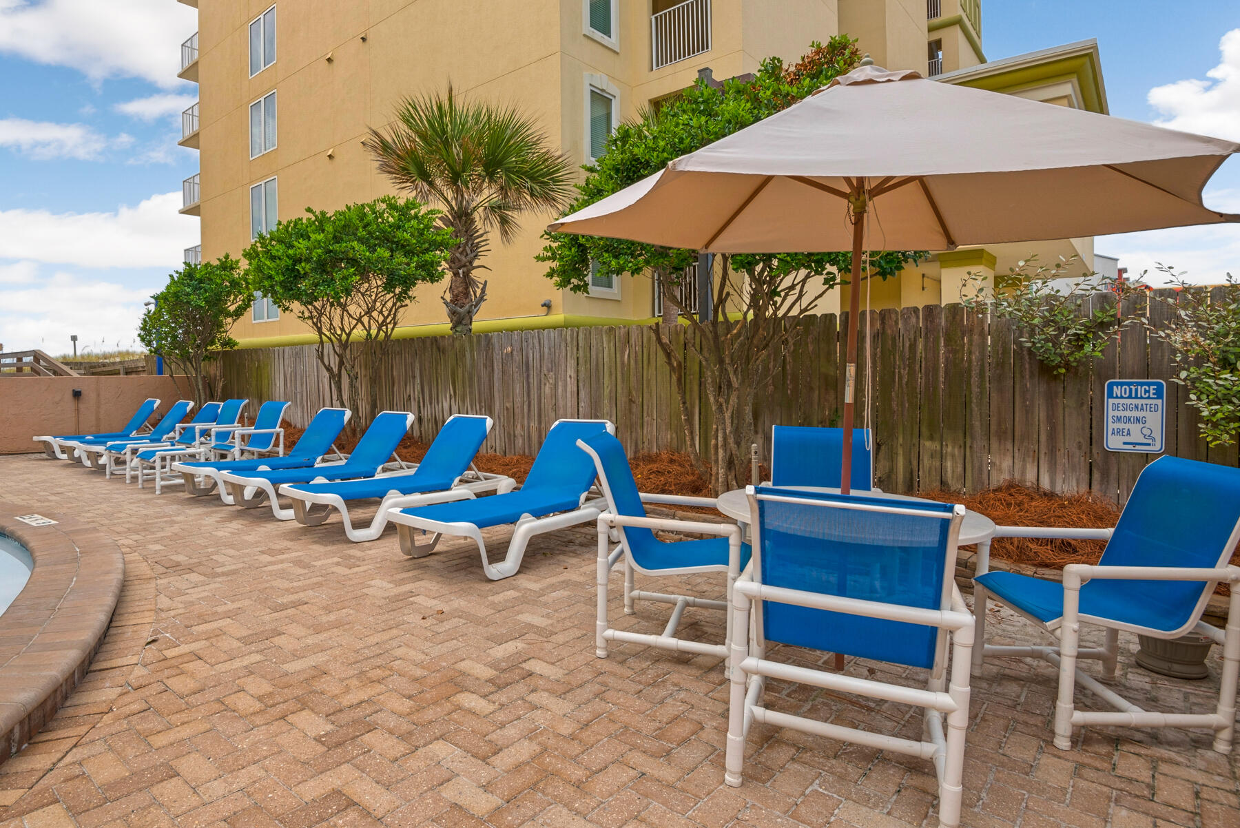 NAUTILUS CONDO - Residential