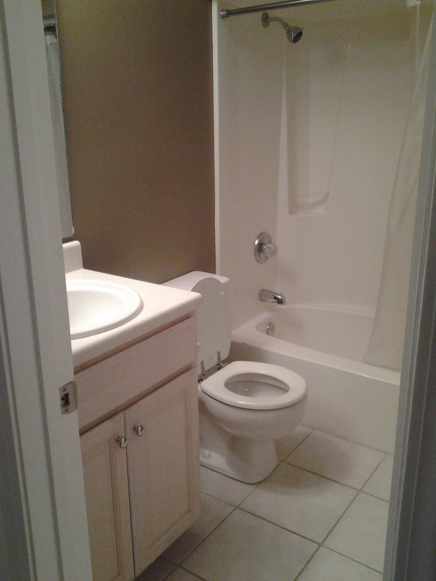 LAKESIDE CONDO AT BLUEWATER BAY - Residential Lease