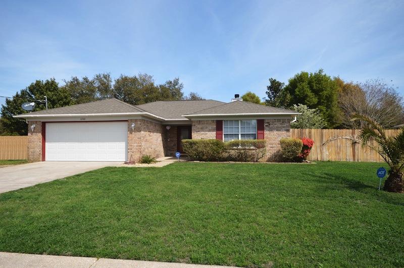 COUNTRY BREEZE ESTATES - Residential