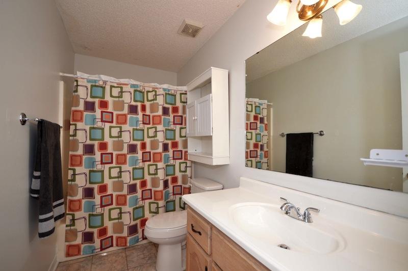 COUNTRY BREEZE ESTATES - Residential