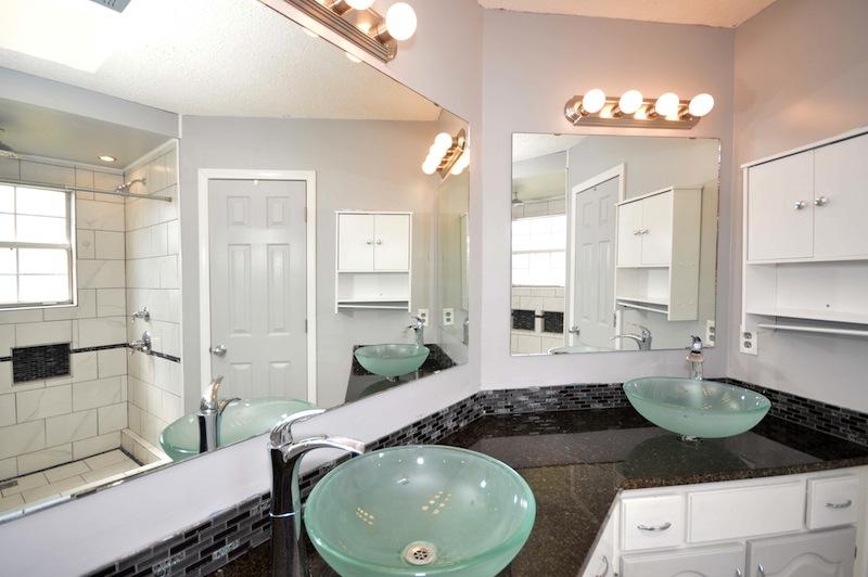 COUNTRY BREEZE ESTATES - Residential