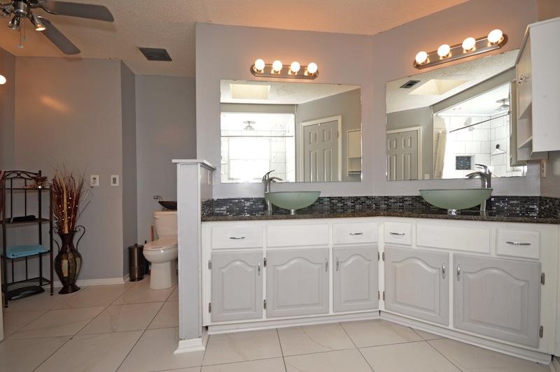 COUNTRY BREEZE ESTATES - Residential