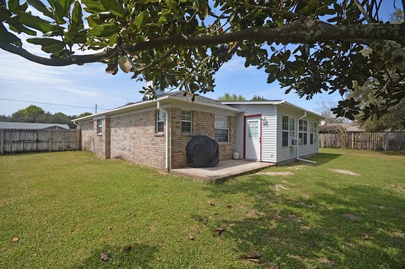 COUNTRY BREEZE ESTATES - Residential