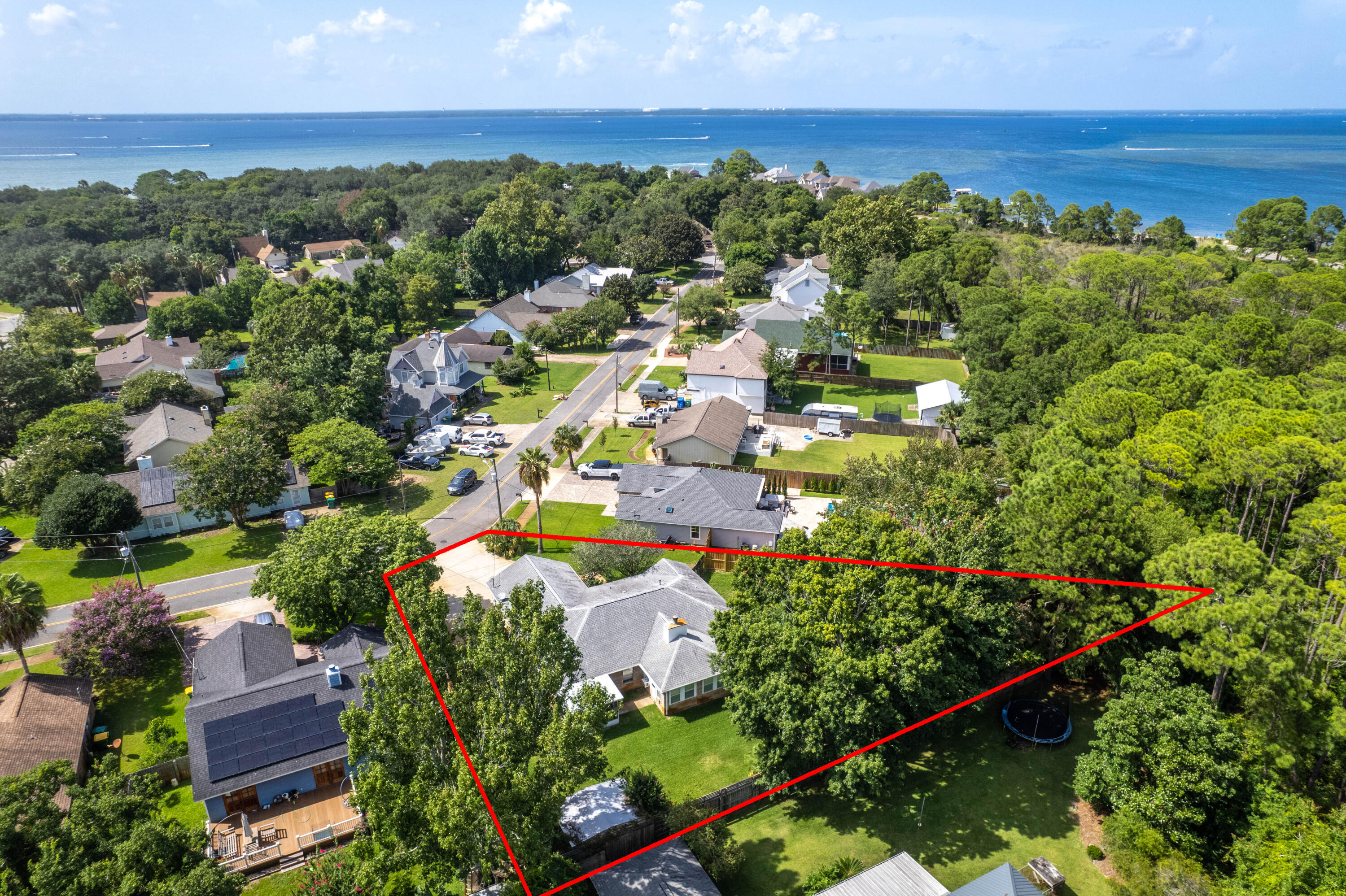 BAYVIEW MANOR 1ST ADDN - Residential