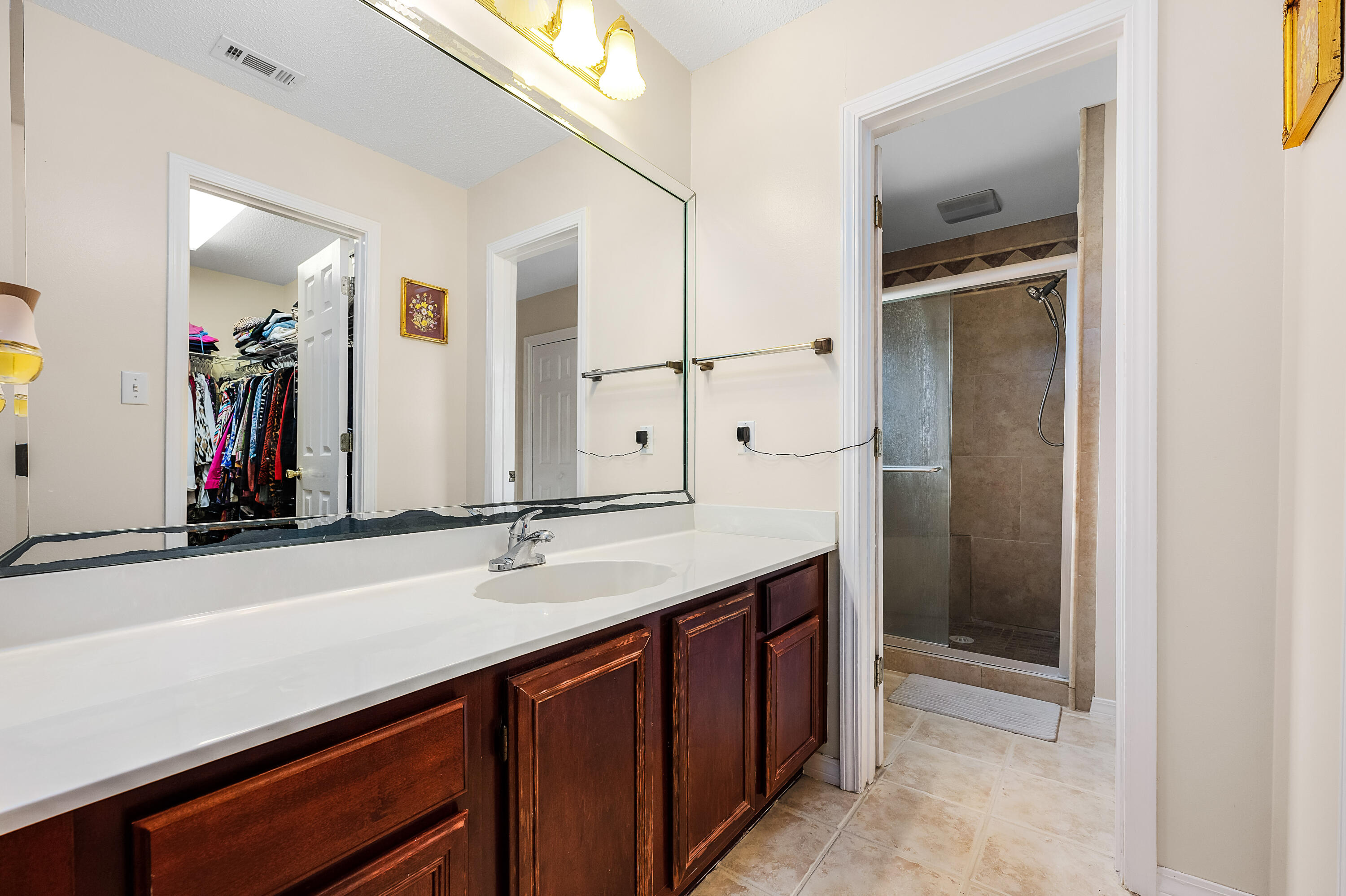 BAYVIEW MANOR 1ST ADDN - Residential