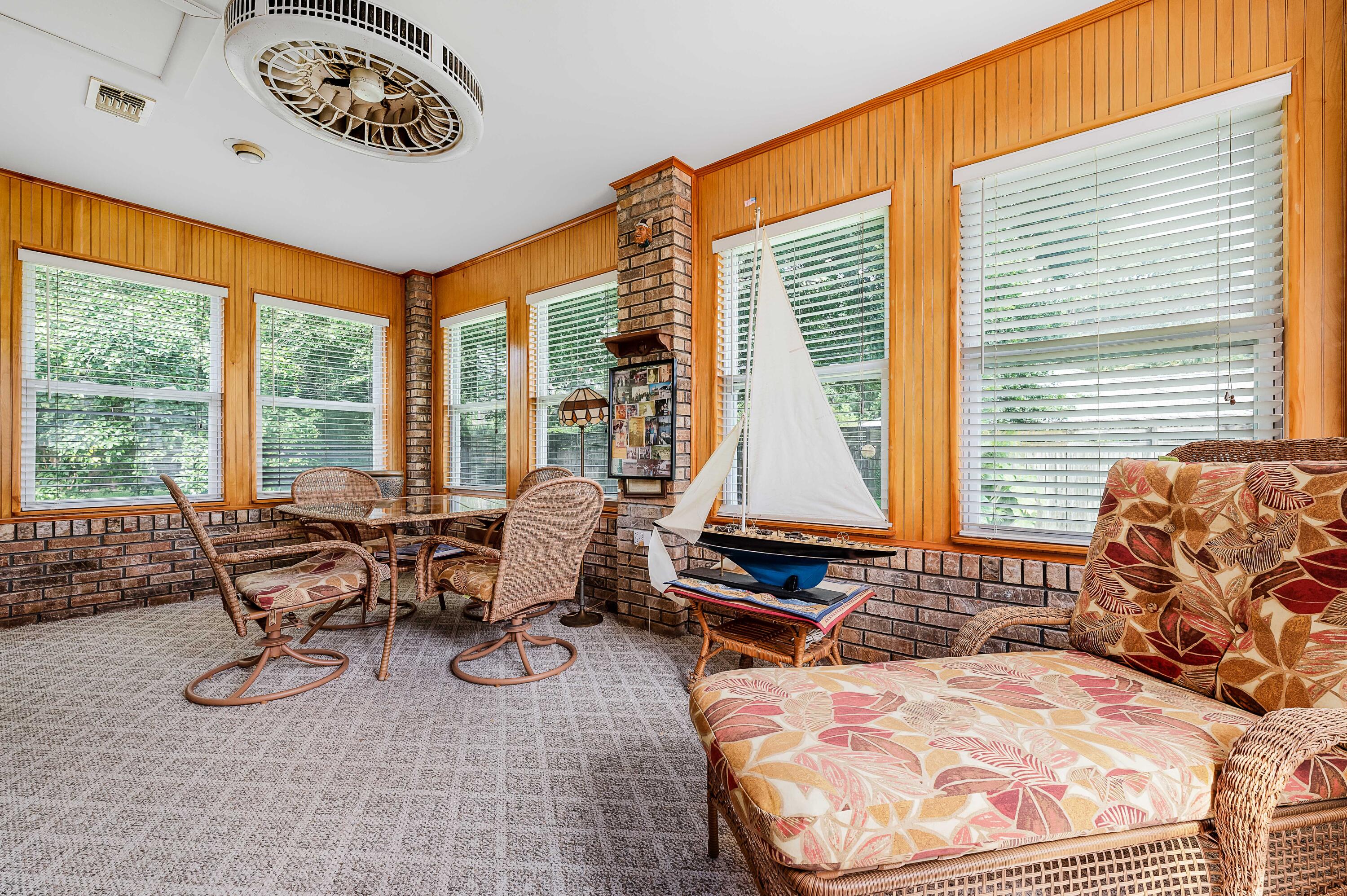 BAYVIEW MANOR 1ST ADDN - Residential