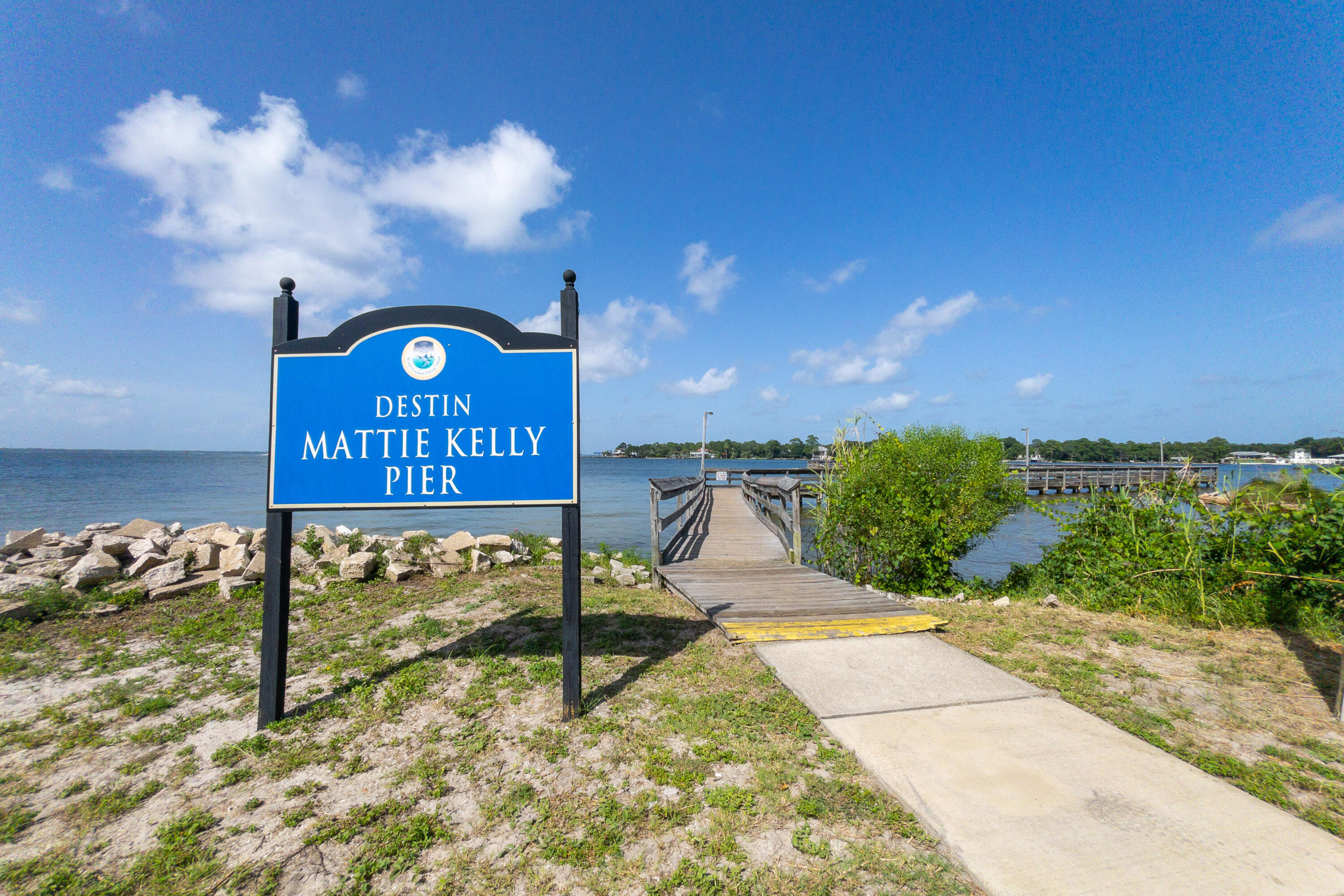 BAYVIEW MANOR 1ST ADDN - Residential