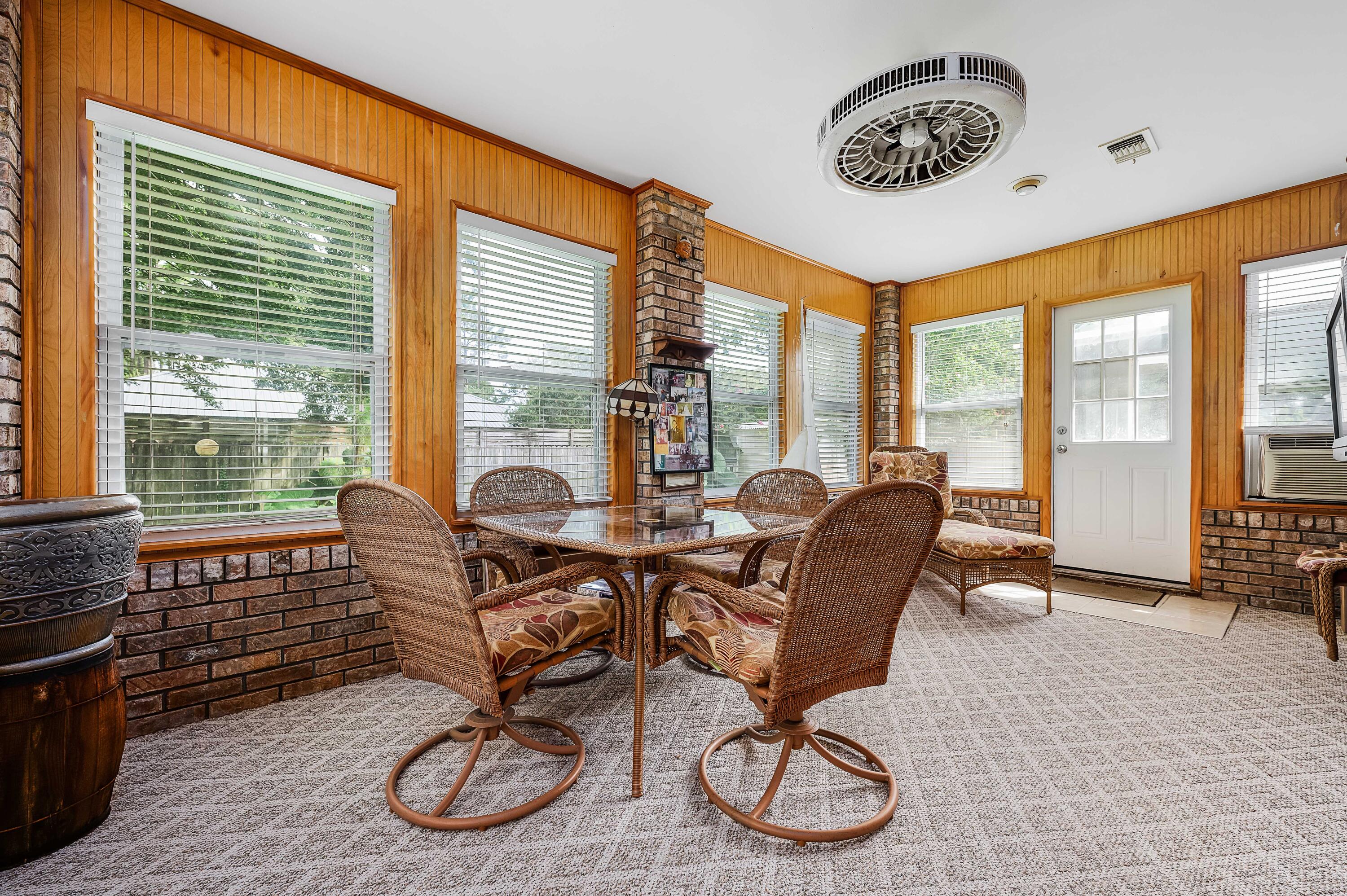 BAYVIEW MANOR 1ST ADDN - Residential