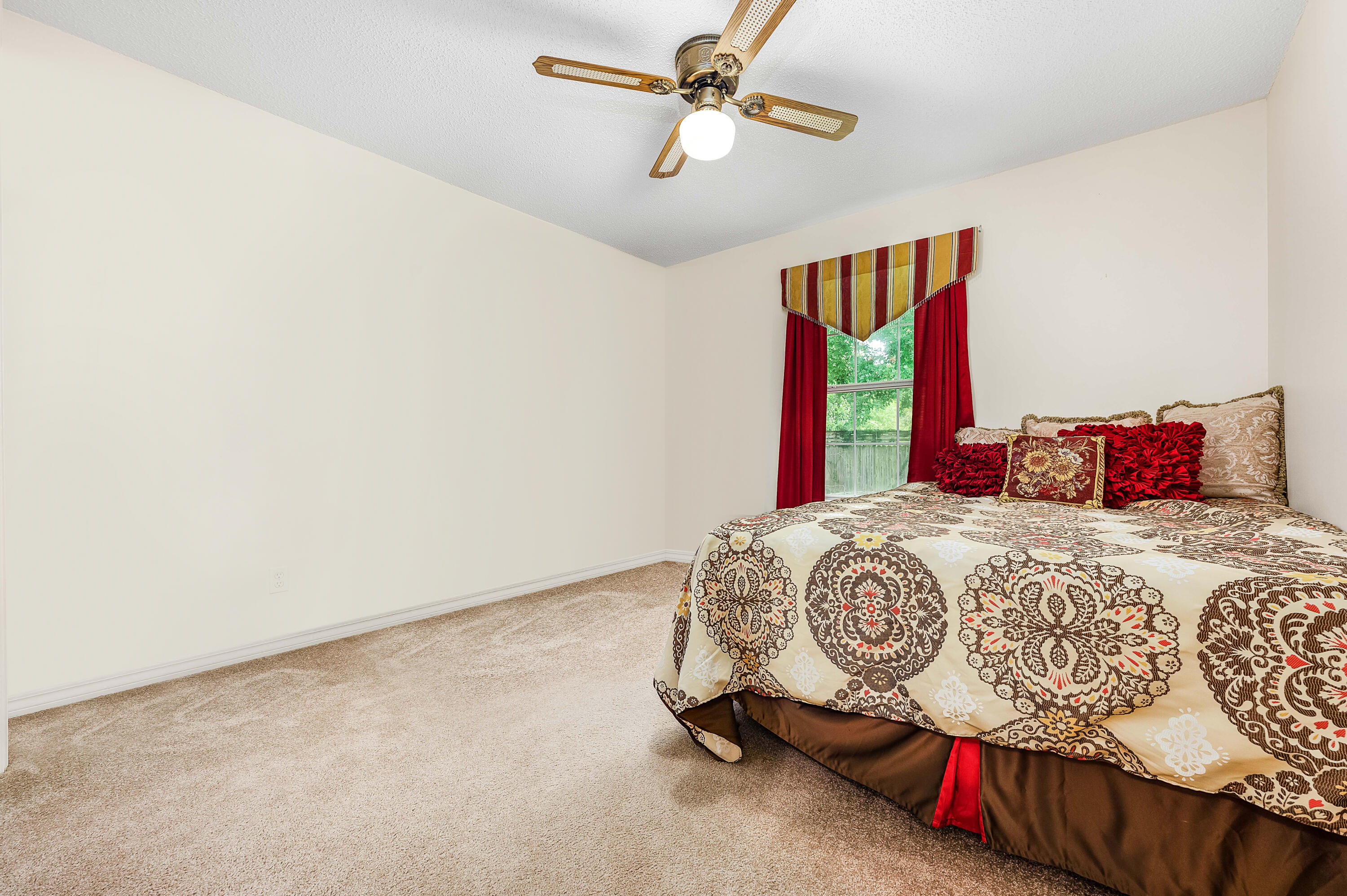 BAYVIEW MANOR 1ST ADDN - Residential