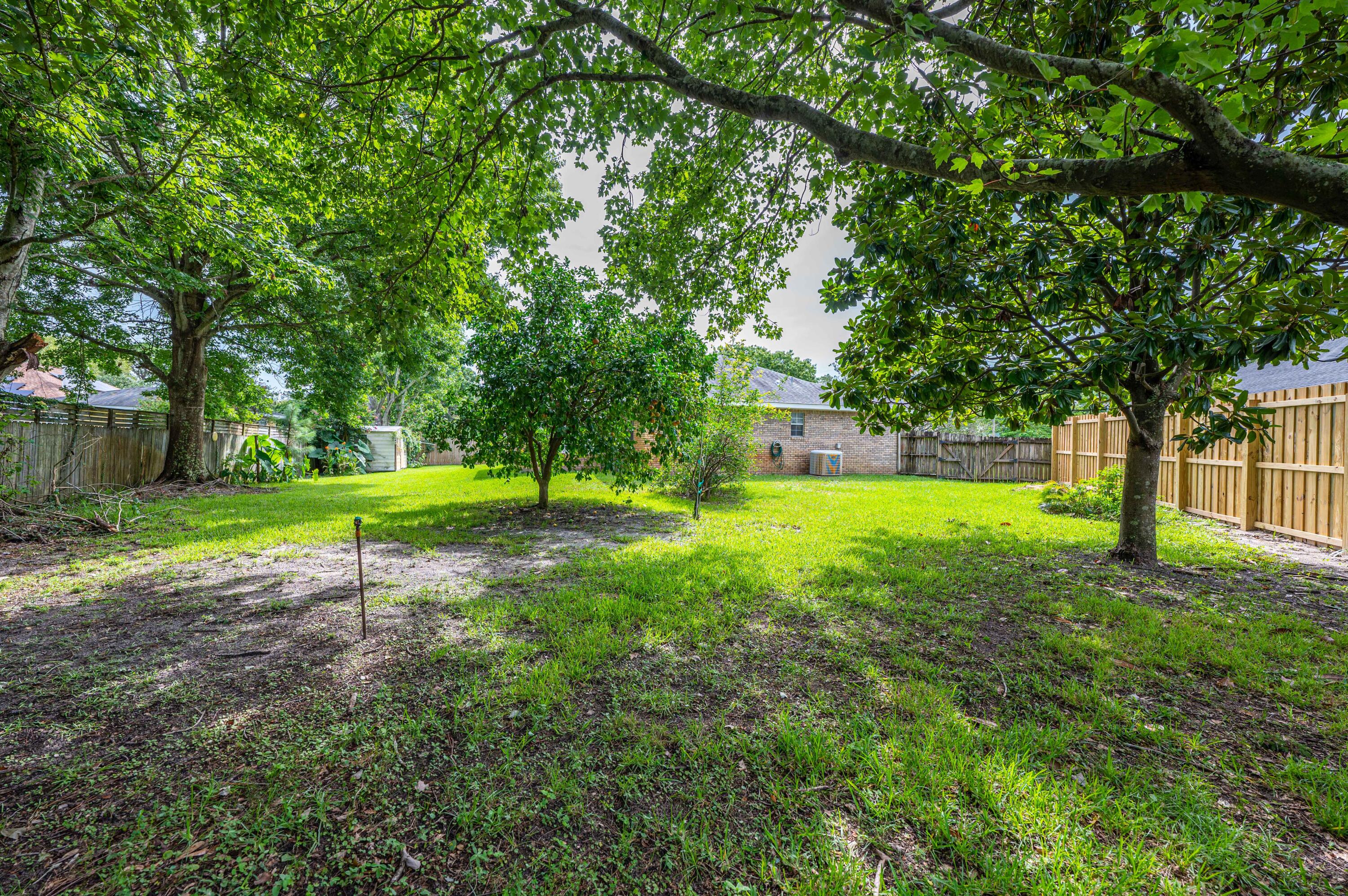 BAYVIEW MANOR 1ST ADDN - Residential