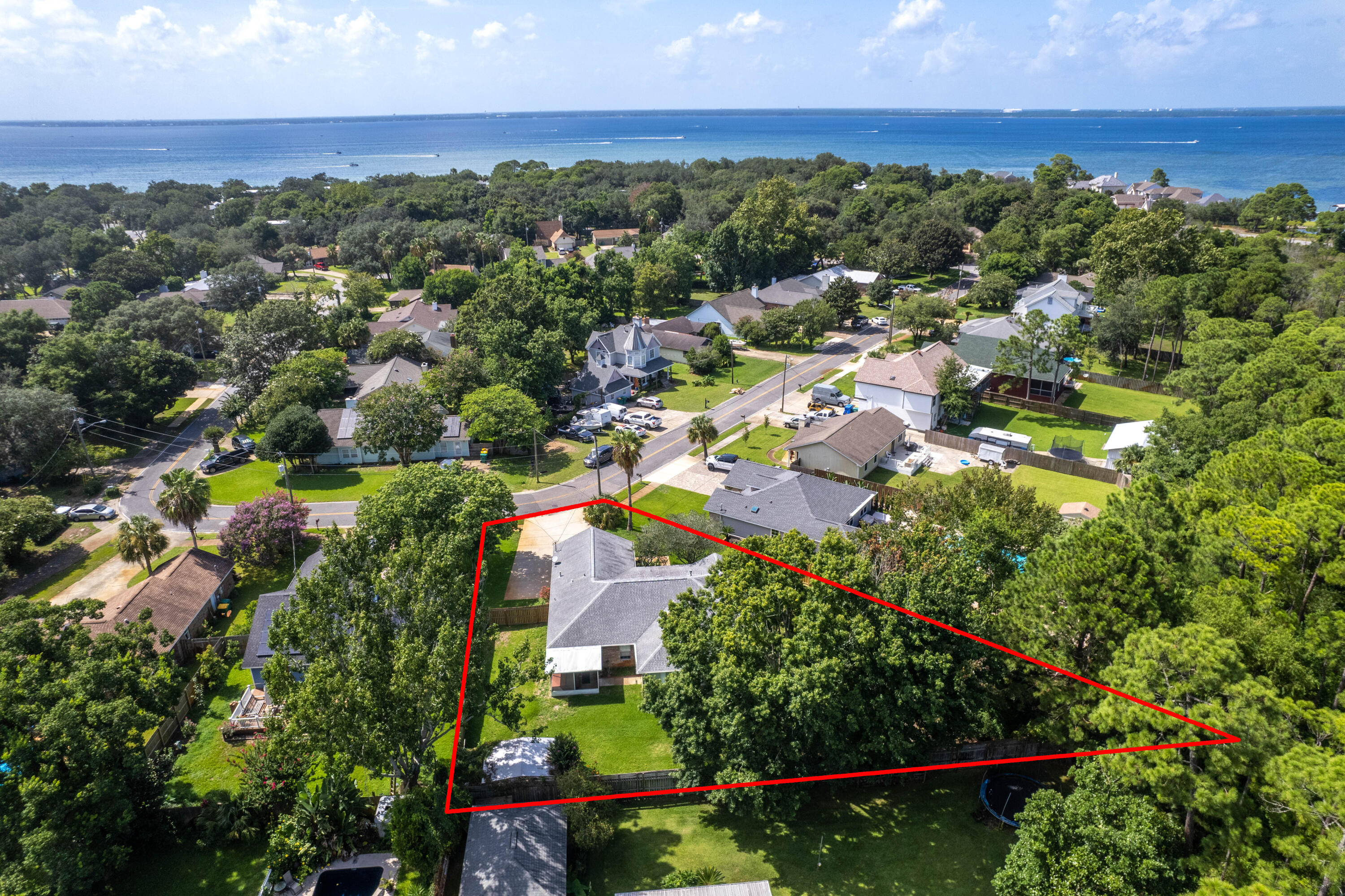 BAYVIEW MANOR 1ST ADDN - Residential