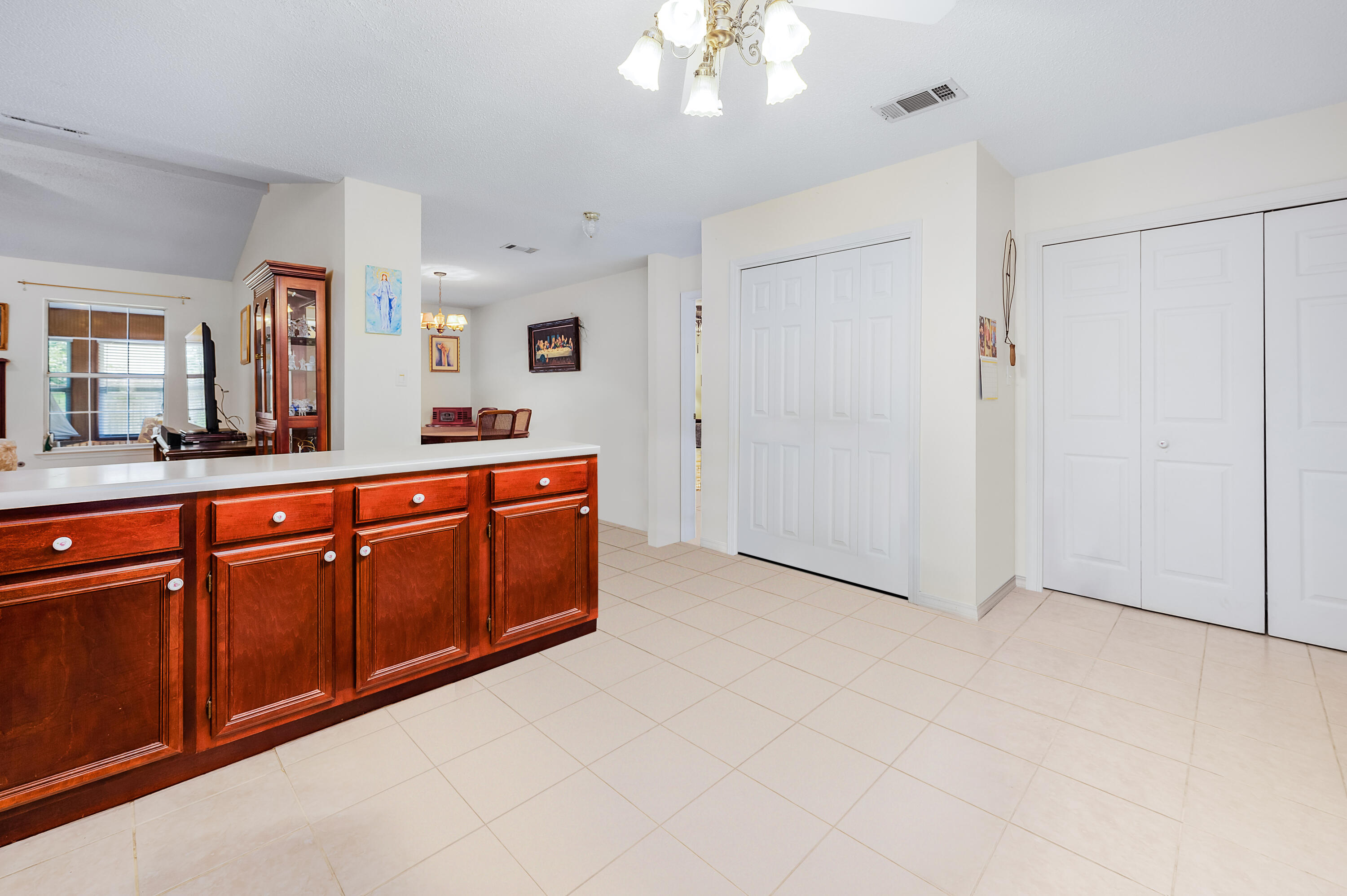 BAYVIEW MANOR 1ST ADDN - Residential