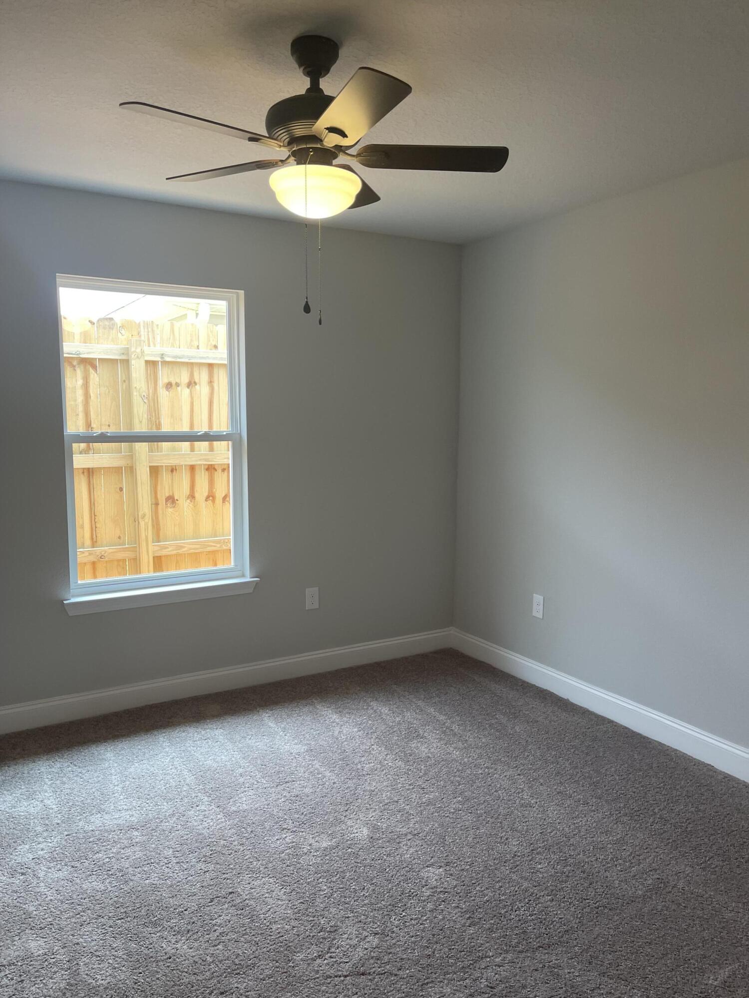 CRESCENT SHORES - Residential