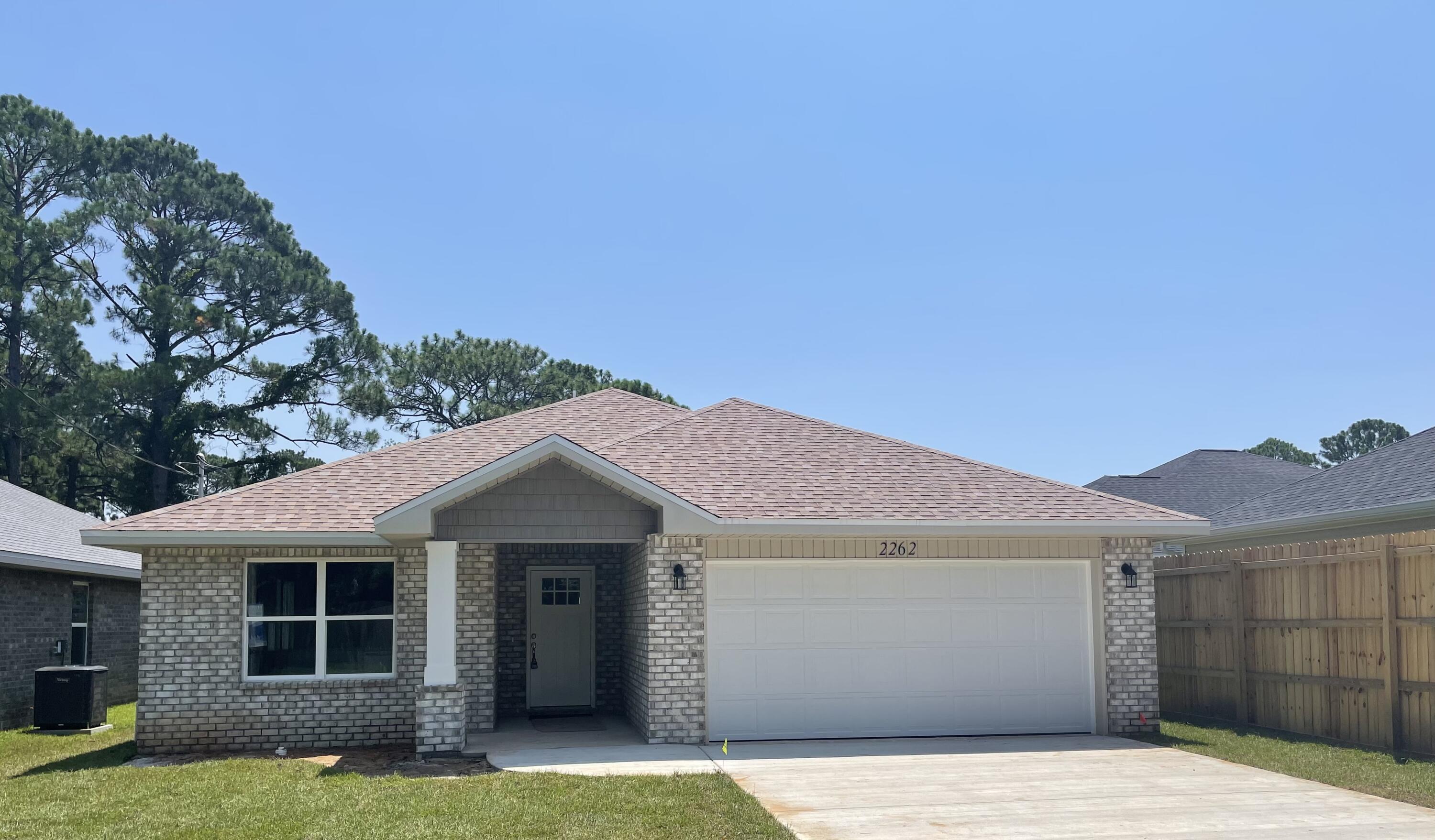 CRESCENT SHORES - Residential