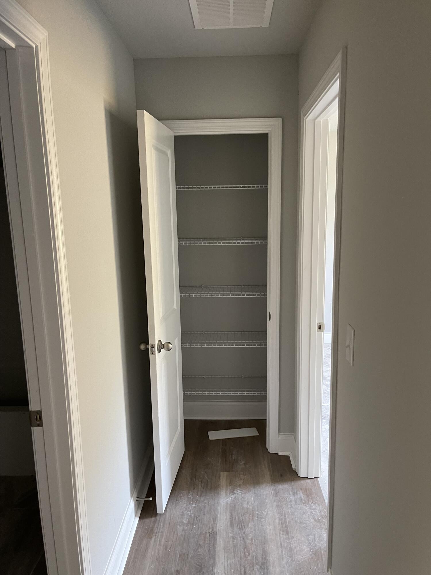 CRESCENT SHORES - Residential