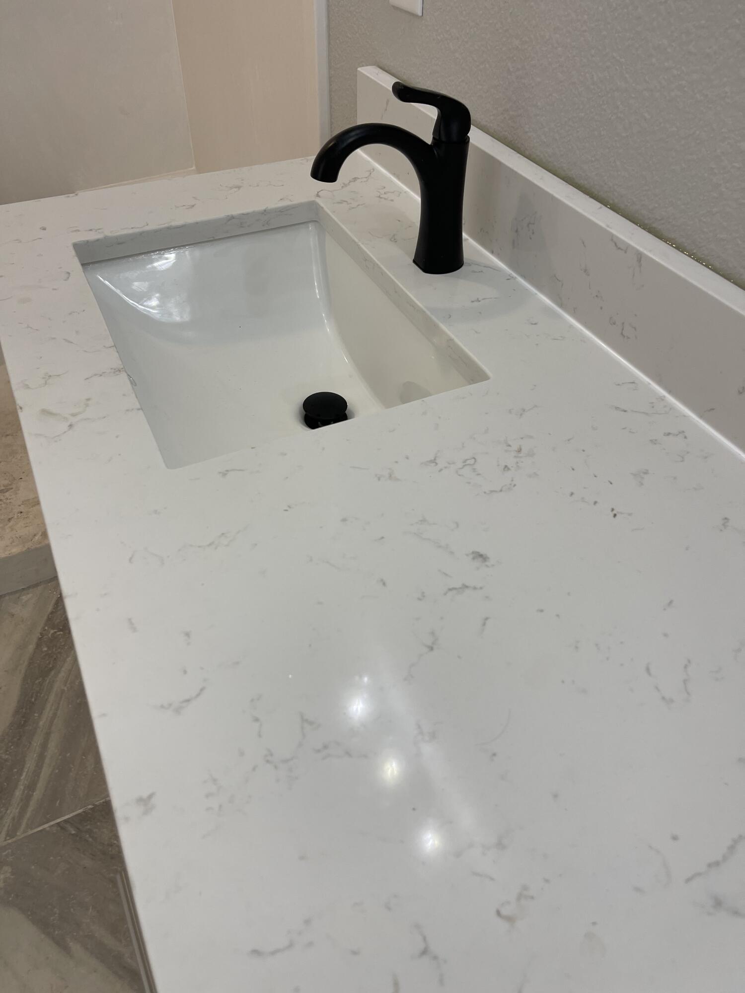 CRESCENT SHORES - Residential