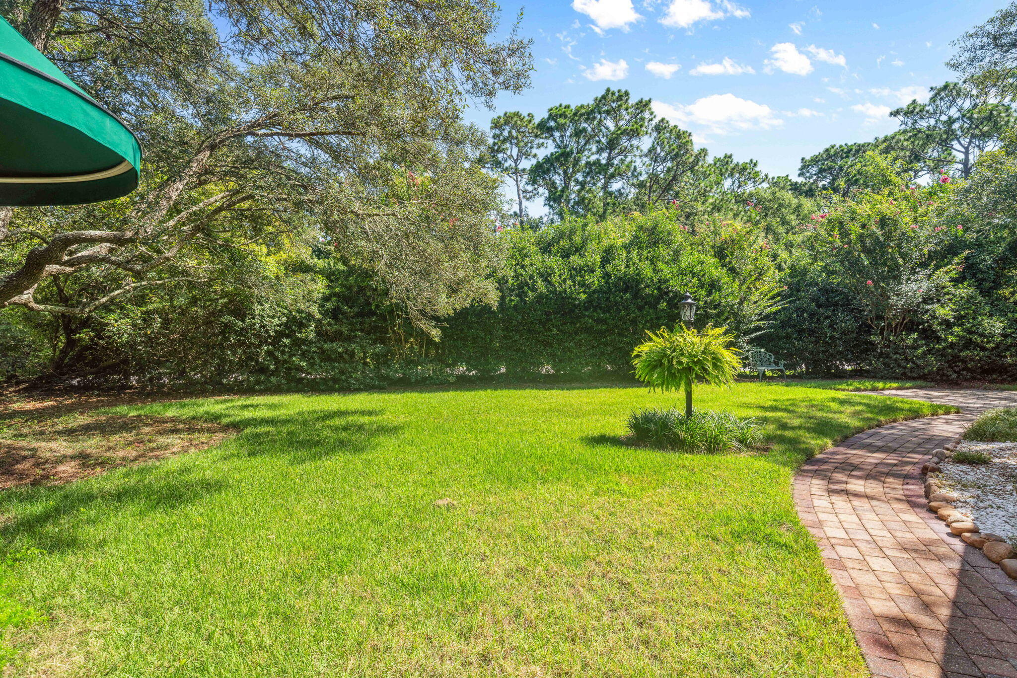 OAKMONT PLACE - Residential