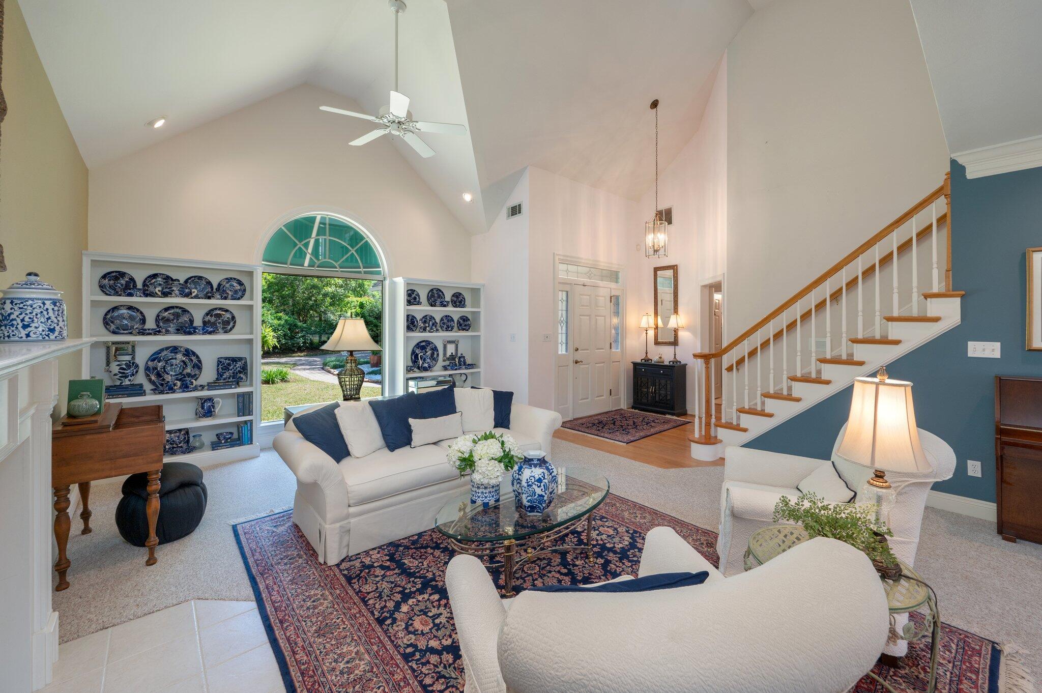 OAKMONT PLACE - Residential