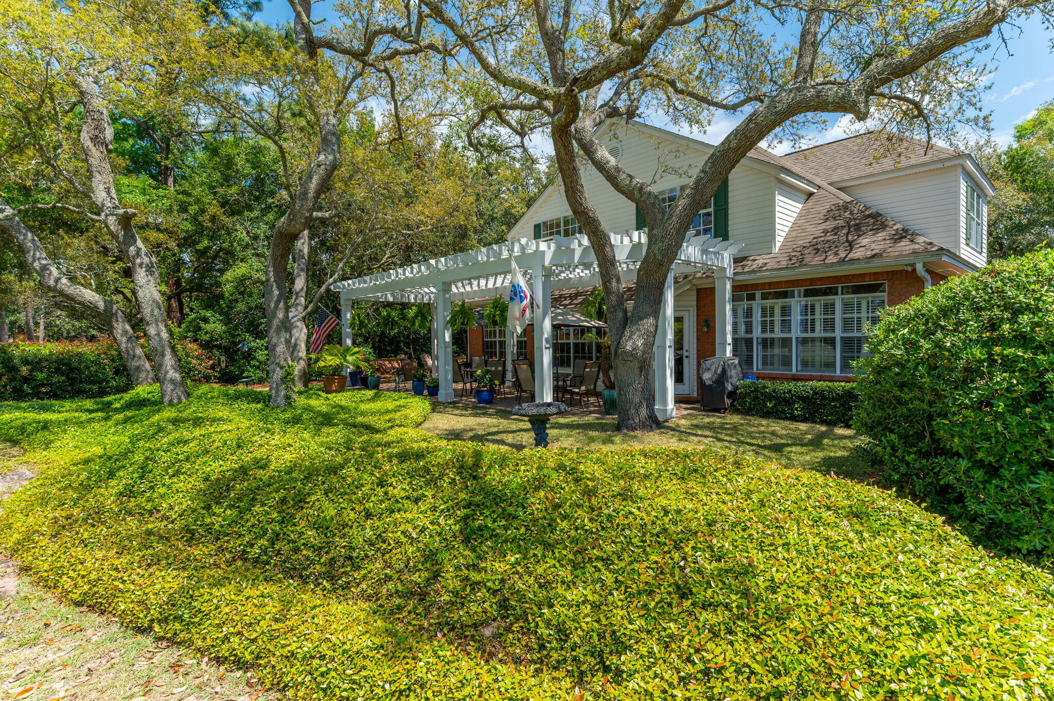 OAKMONT PLACE - Residential