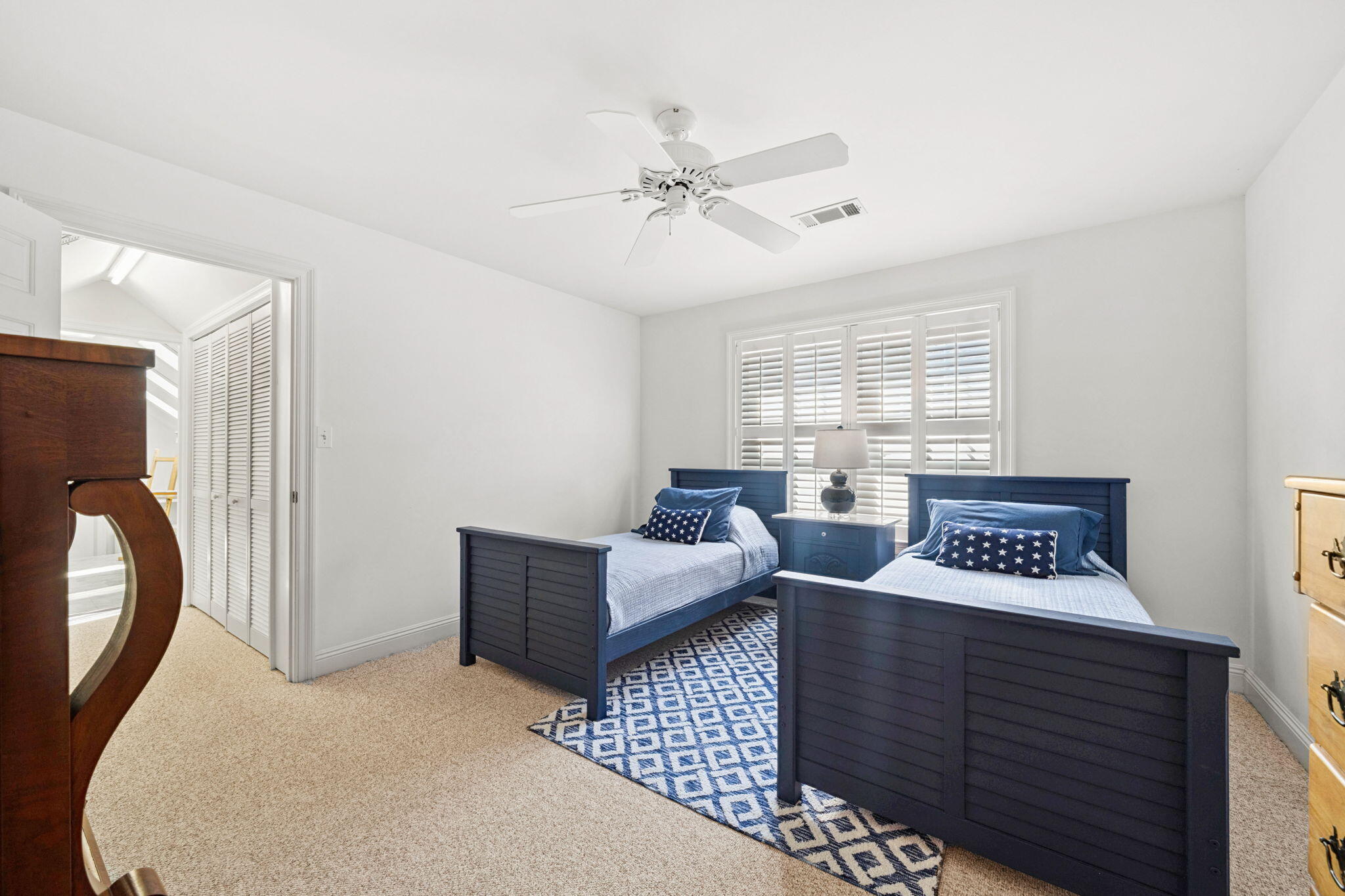 OAKMONT PLACE - Residential