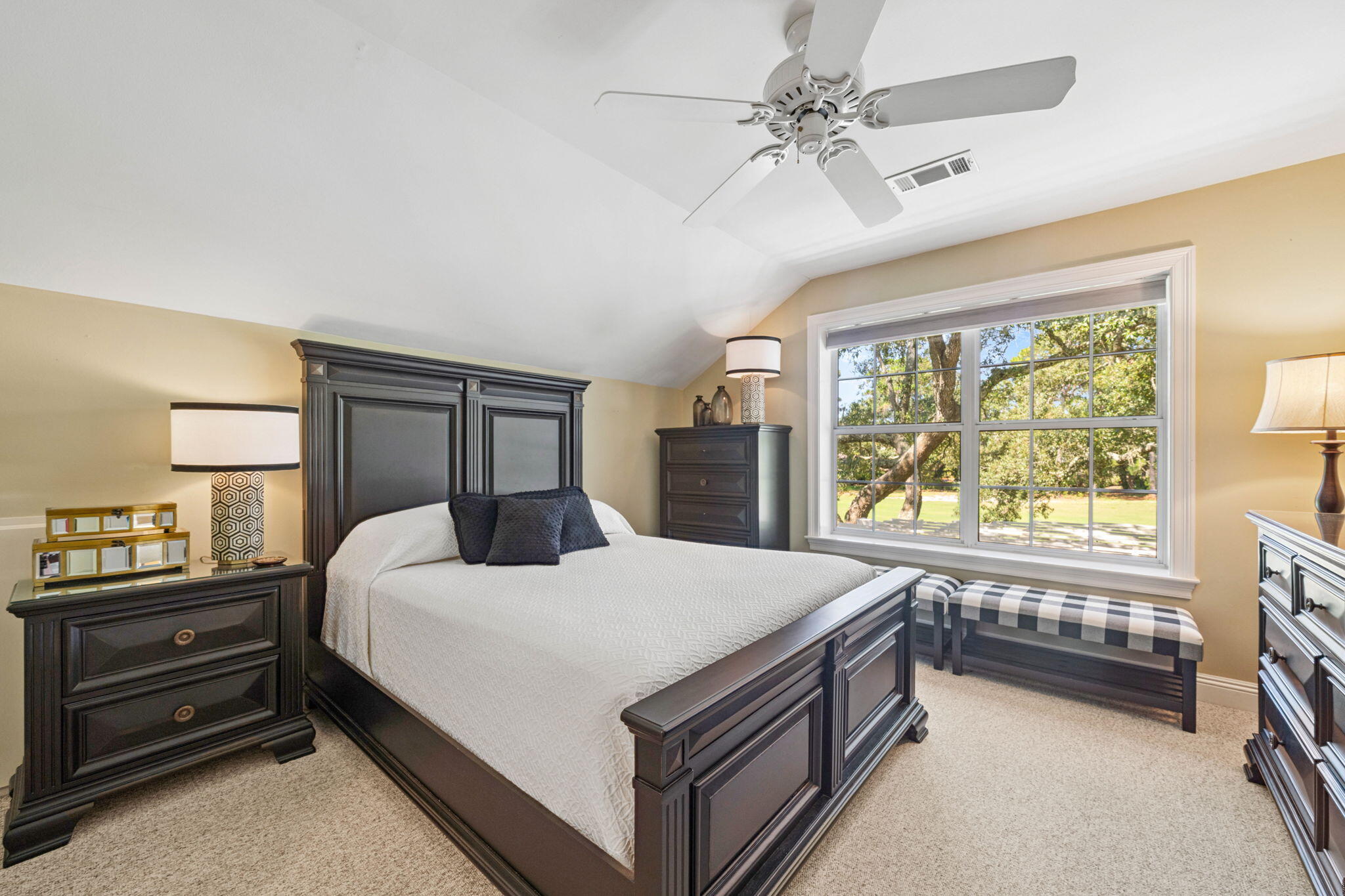OAKMONT PLACE - Residential