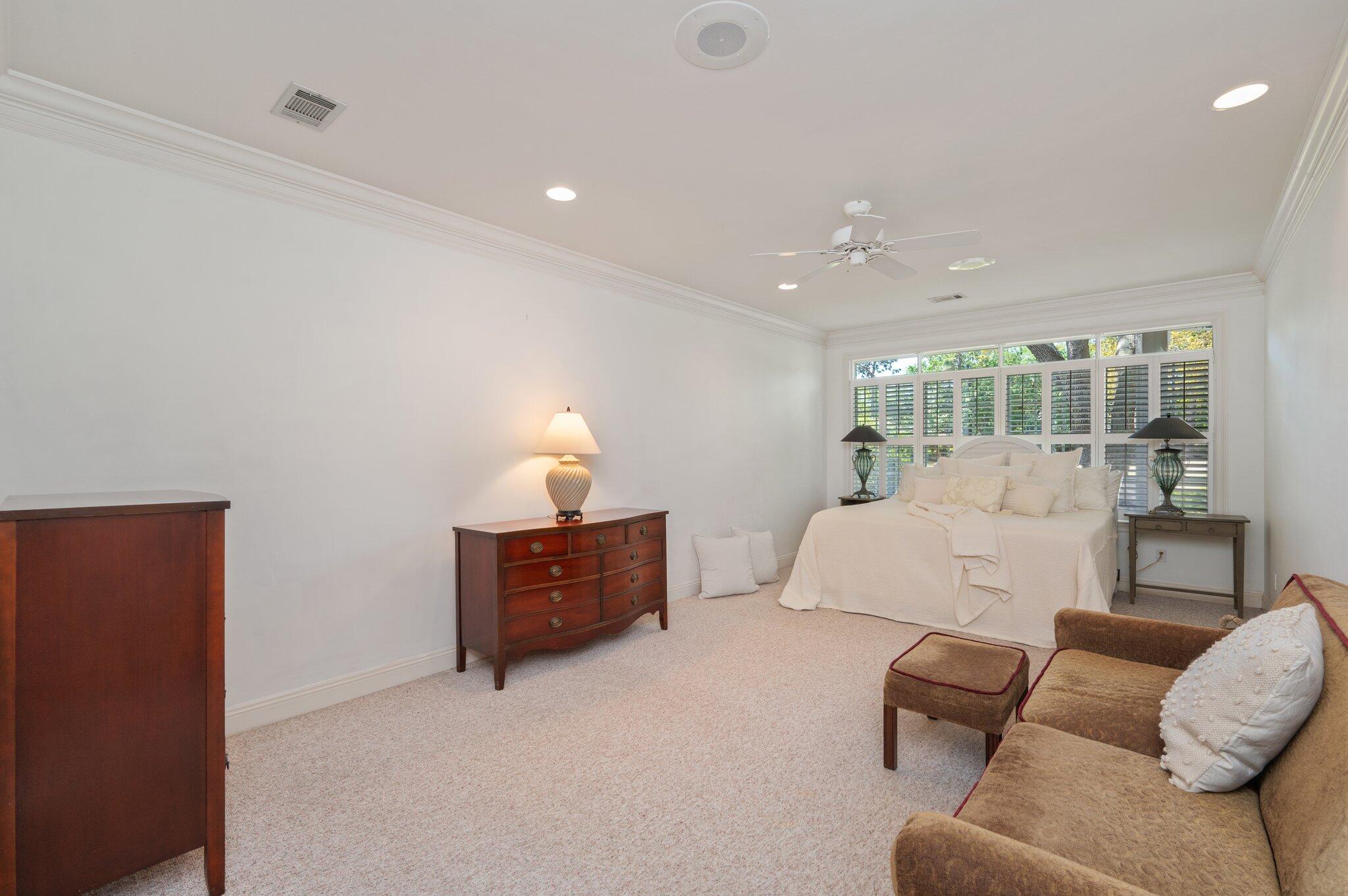 OAKMONT PLACE - Residential