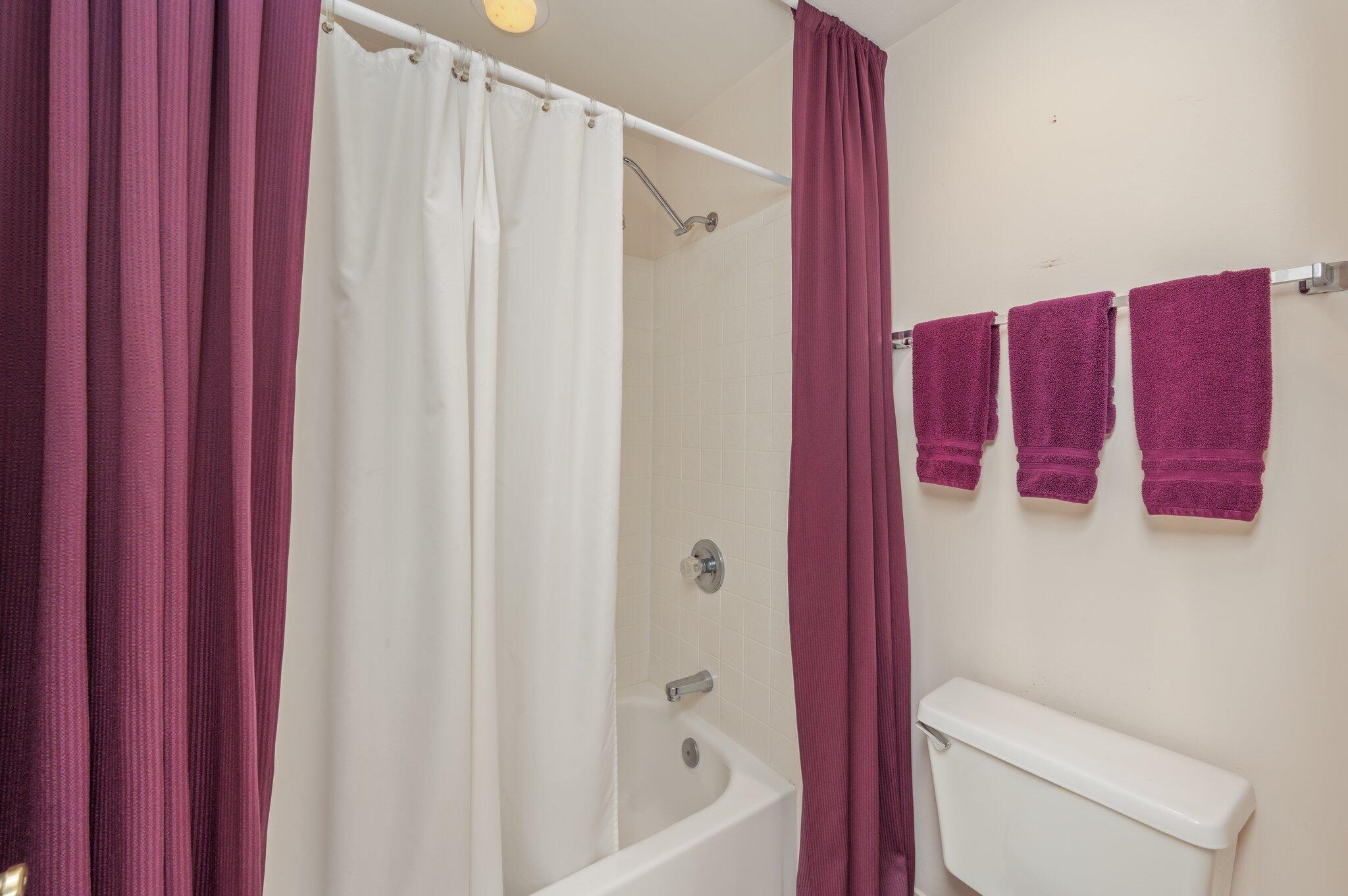 OAKMONT PLACE - Residential