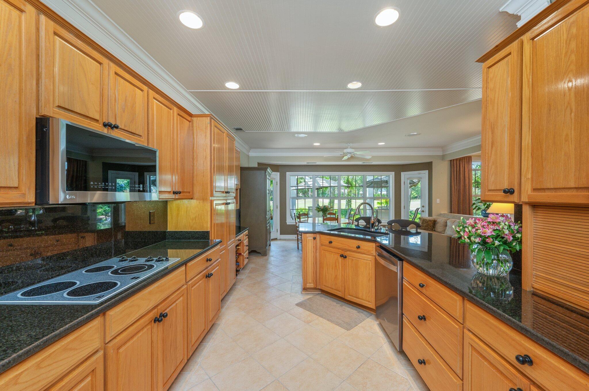 OAKMONT PLACE - Residential