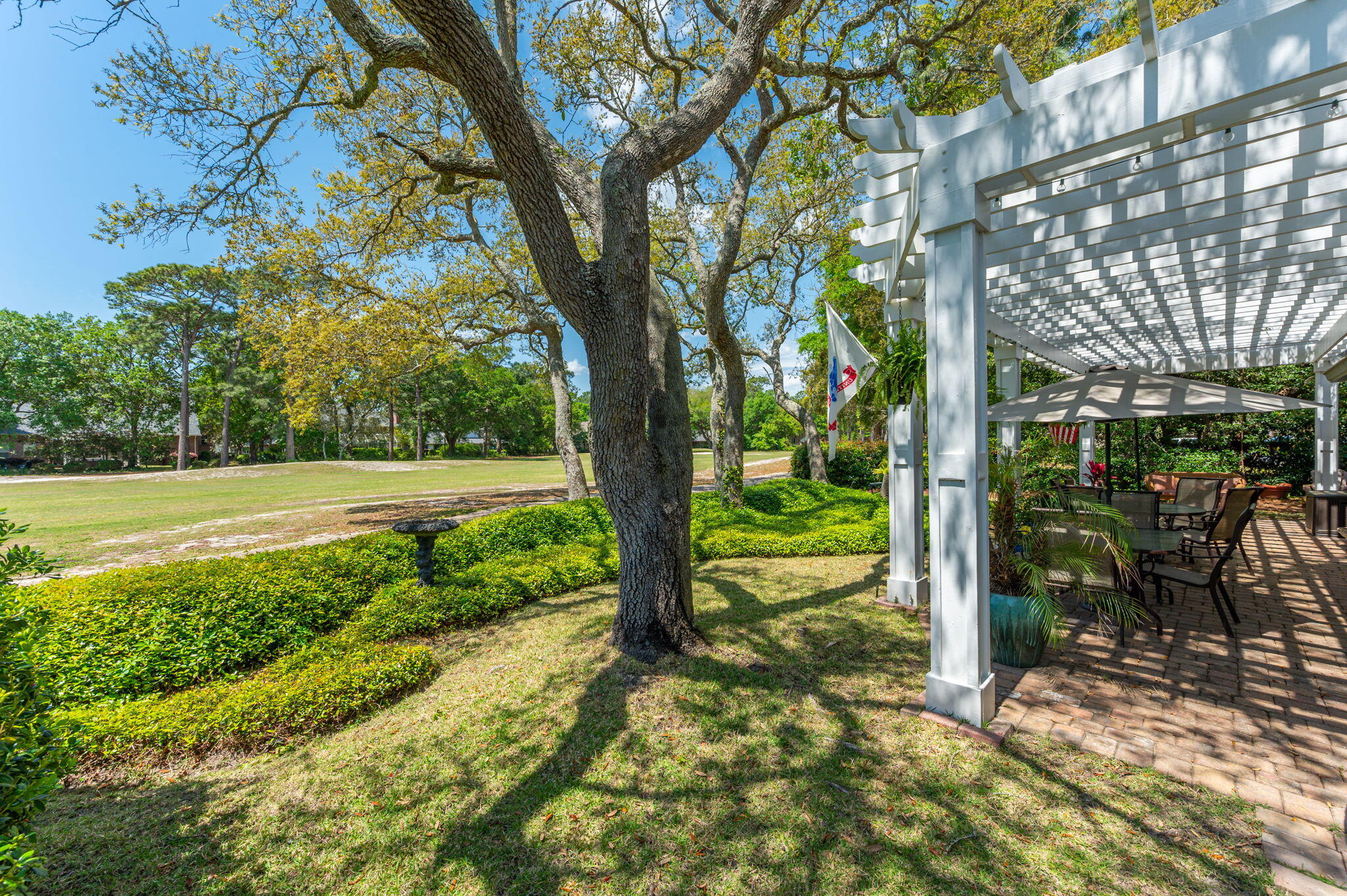 OAKMONT PLACE - Residential