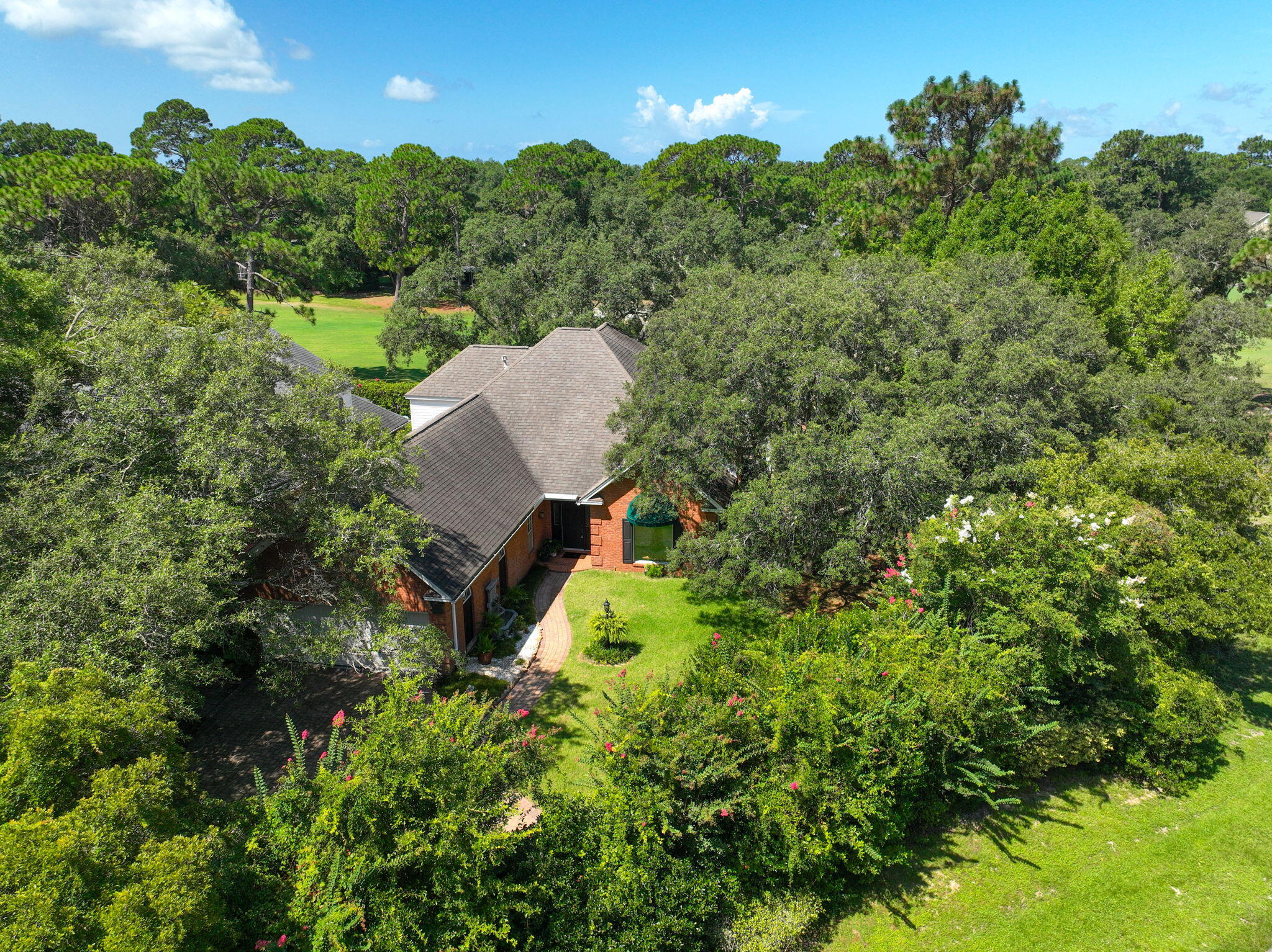 OAKMONT PLACE - Residential