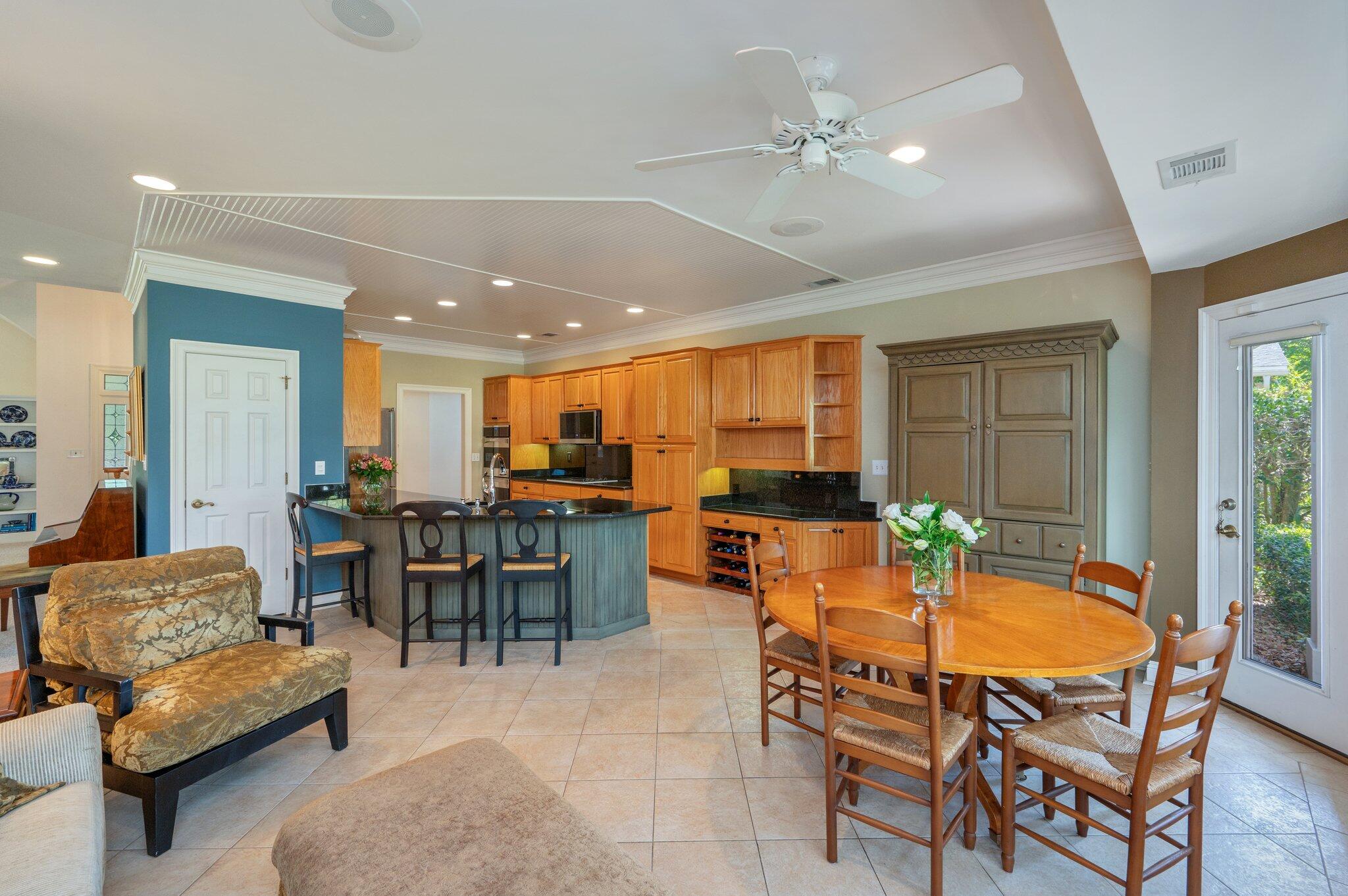 OAKMONT PLACE - Residential
