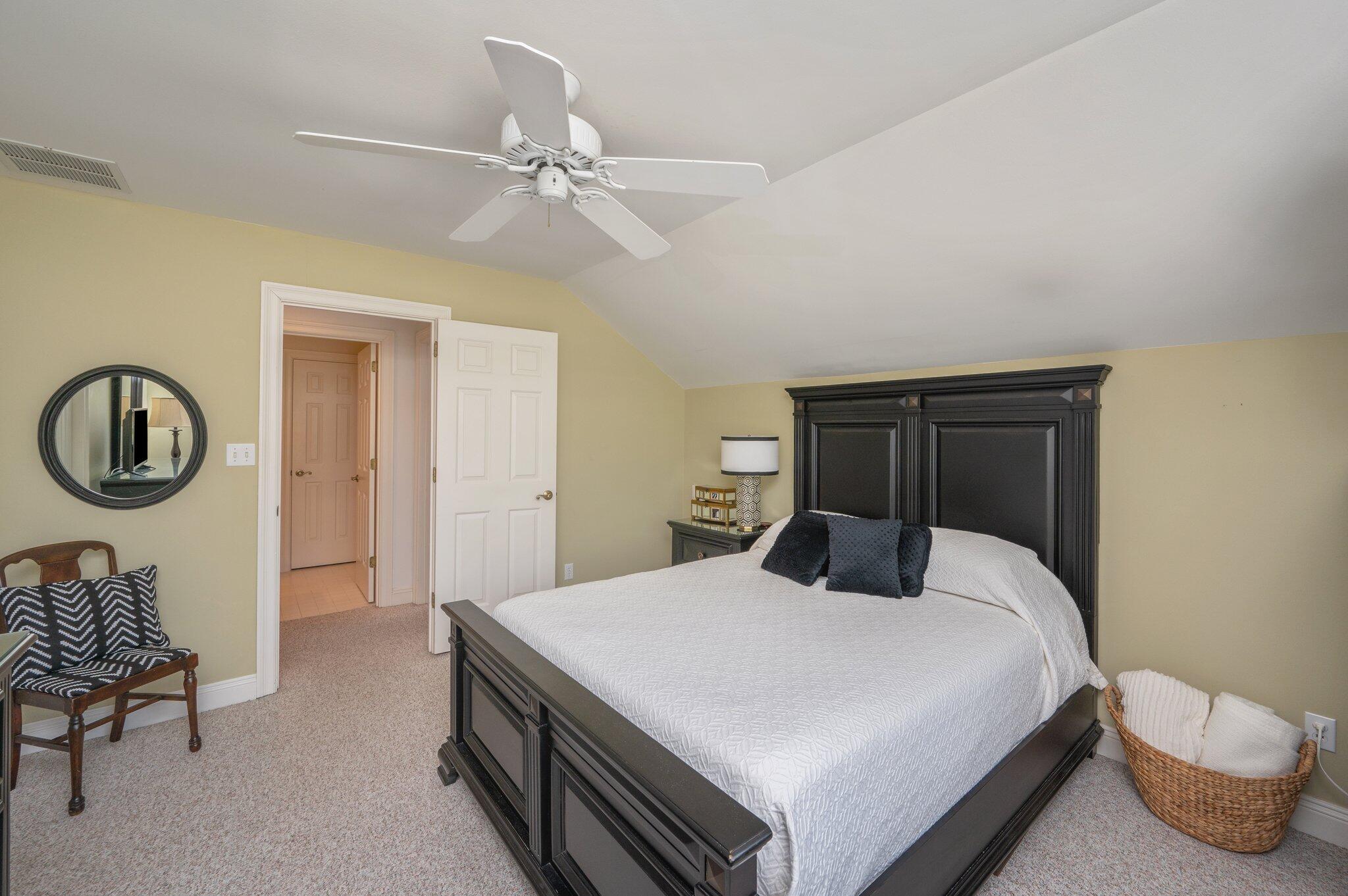 OAKMONT PLACE - Residential