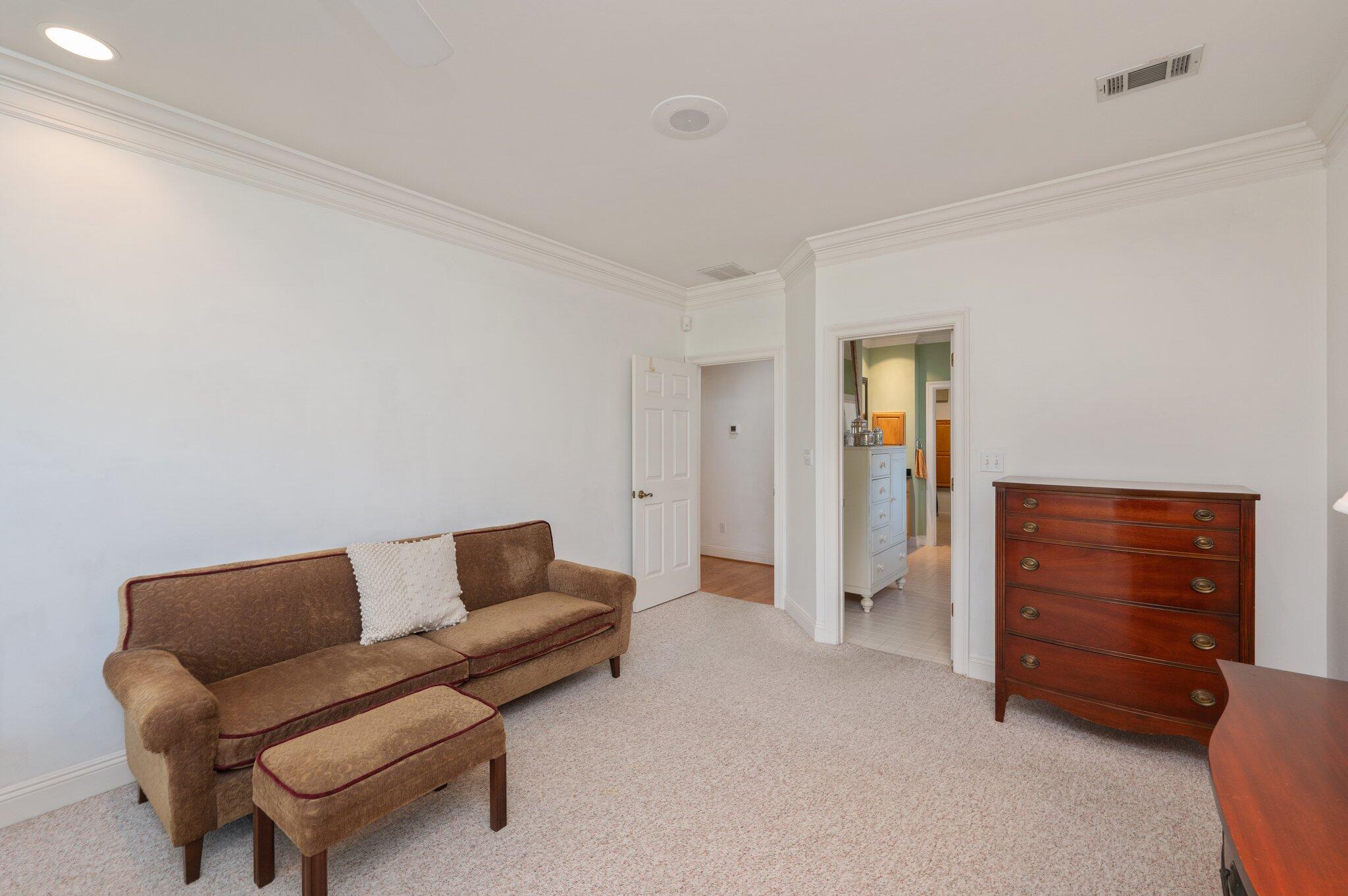 OAKMONT PLACE - Residential