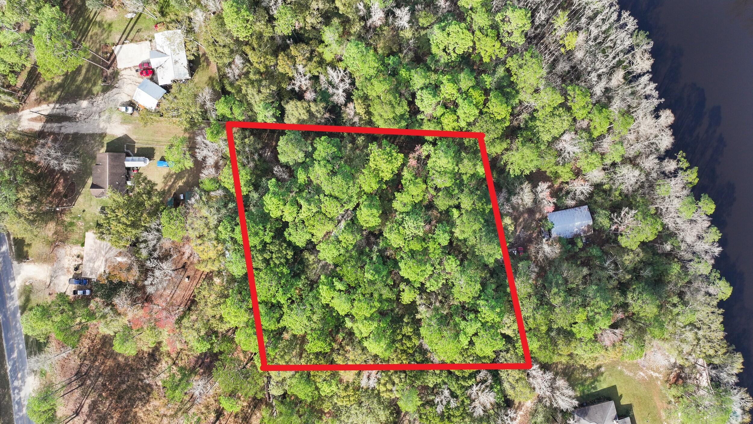 NO RECORDED SUBDIVISION - Land