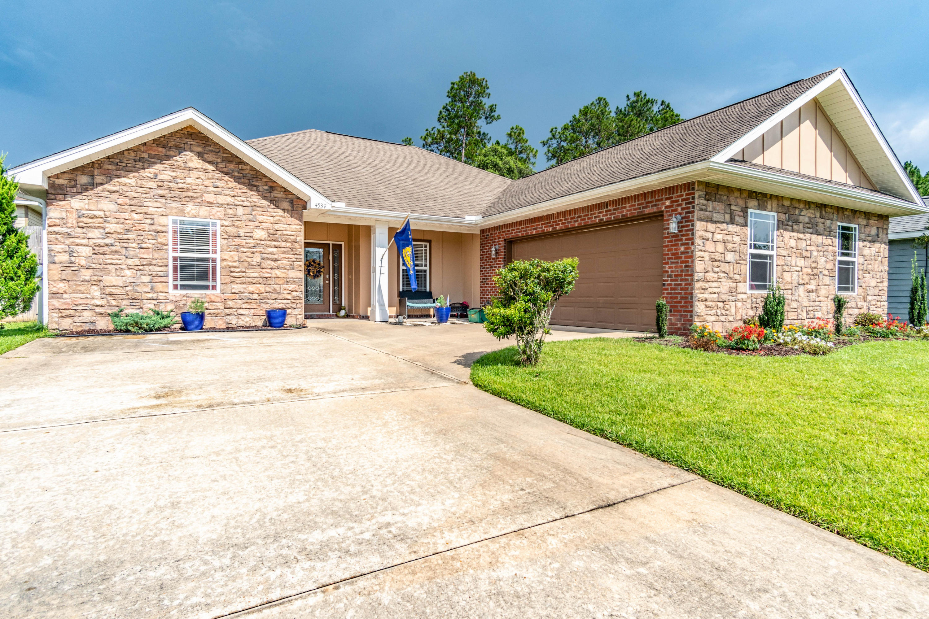 DUGGAN POND ESTATES - Residential