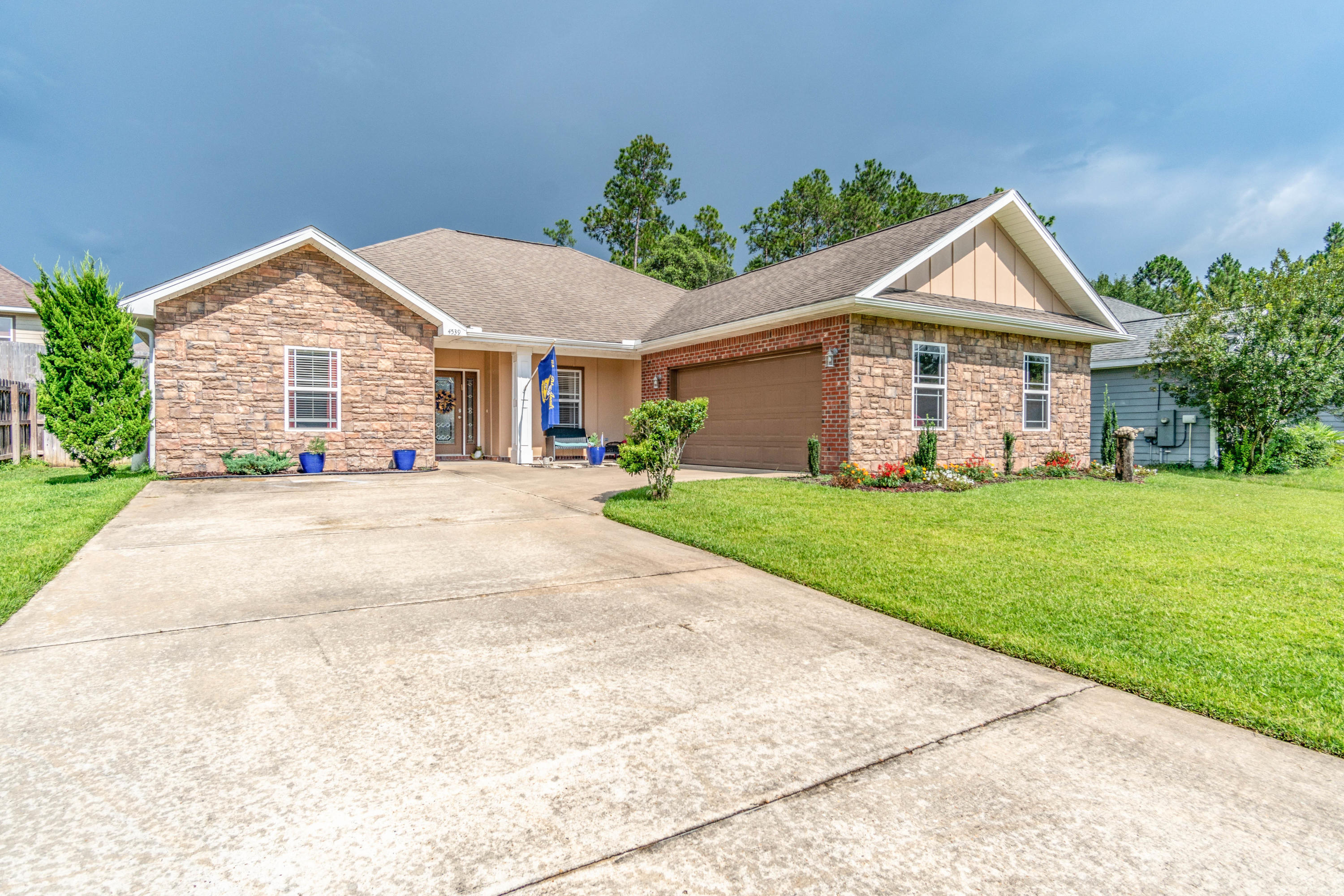 DUGGAN POND ESTATES - Residential