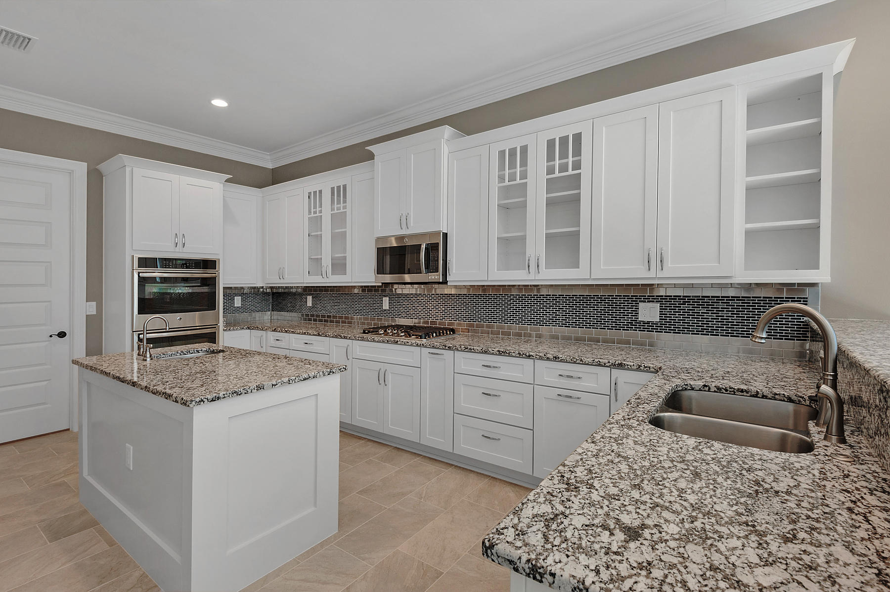 EMERALD BAY PH 1A - Residential