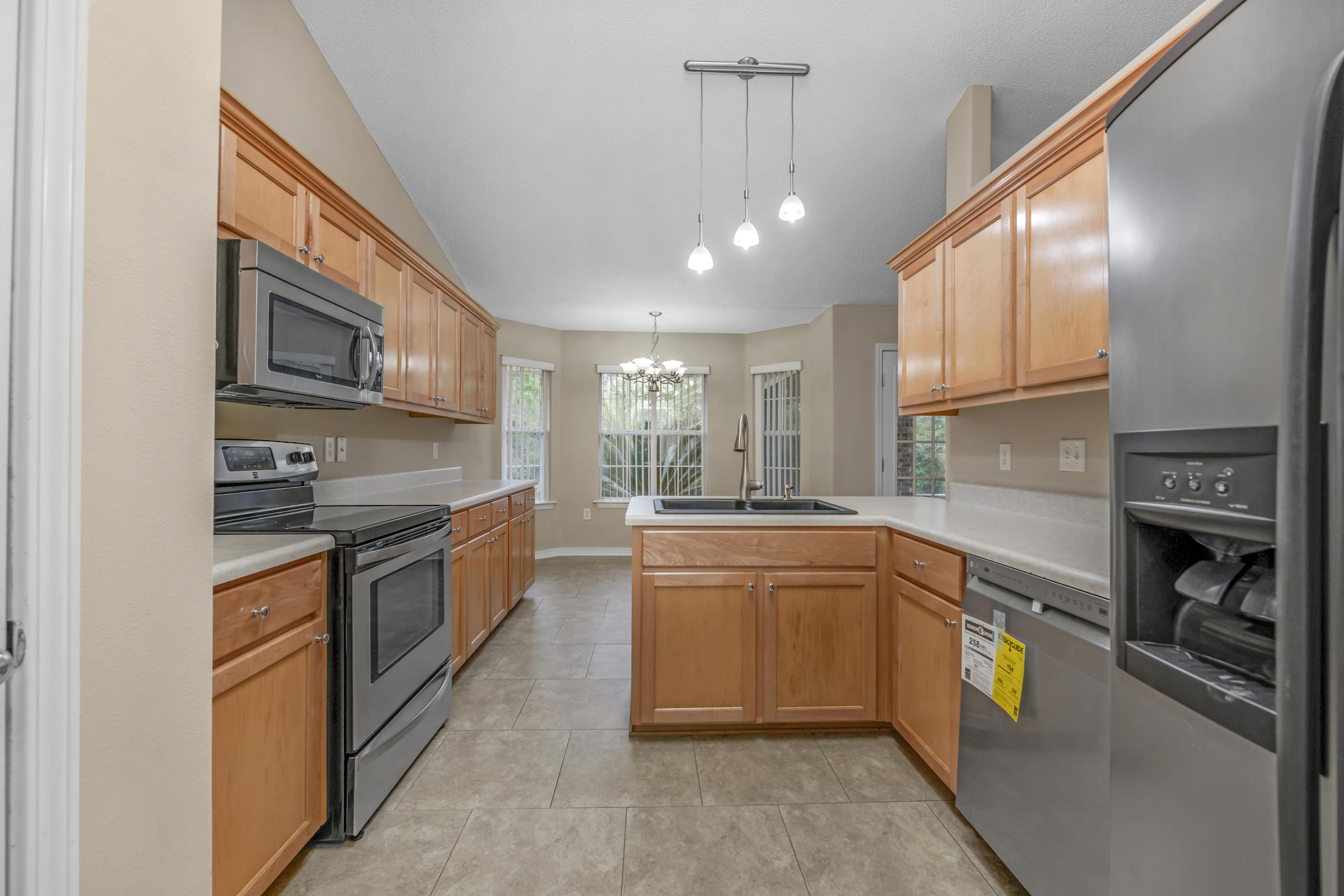 CREETWOOD PLACE - Residential