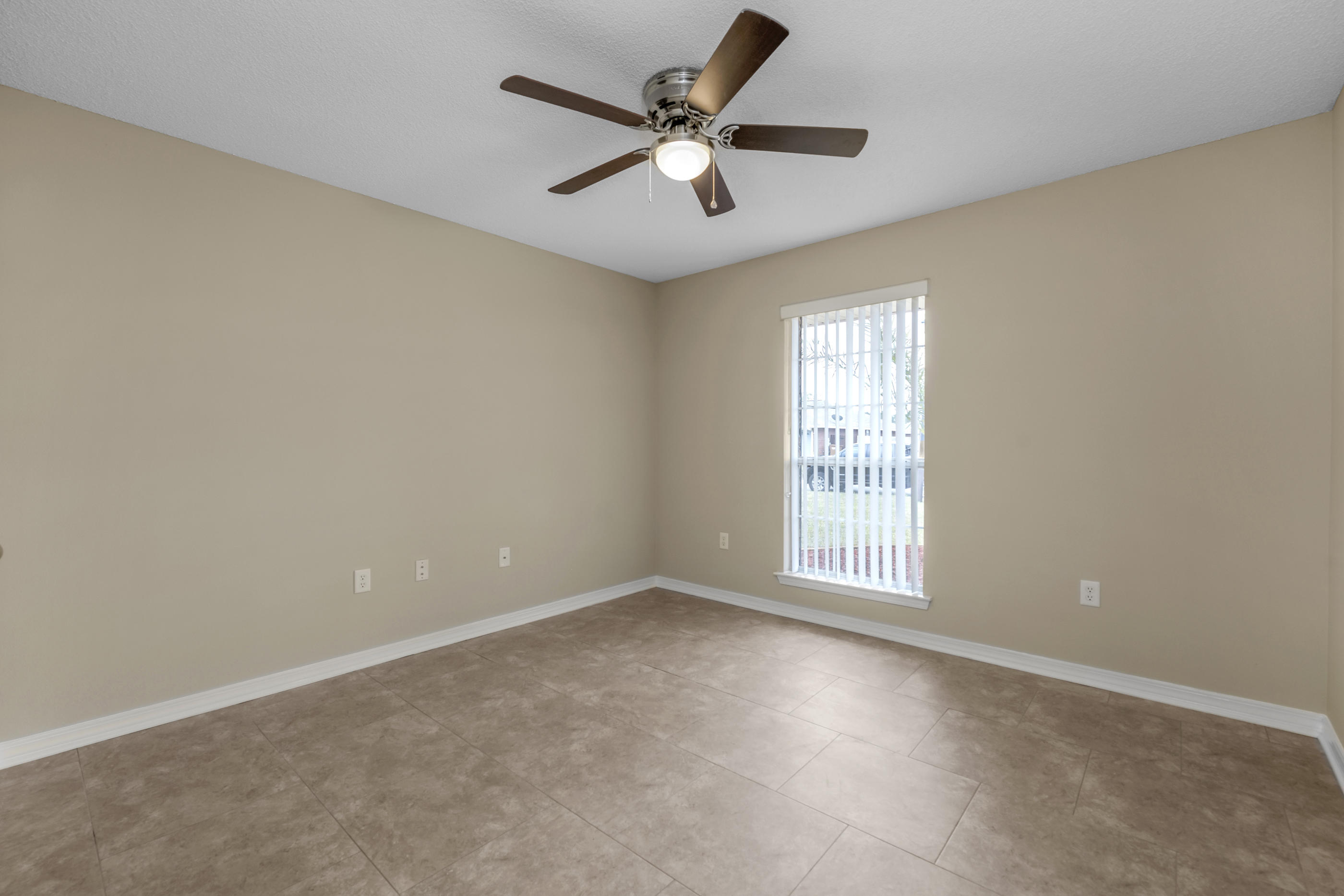 CREETWOOD PLACE - Residential