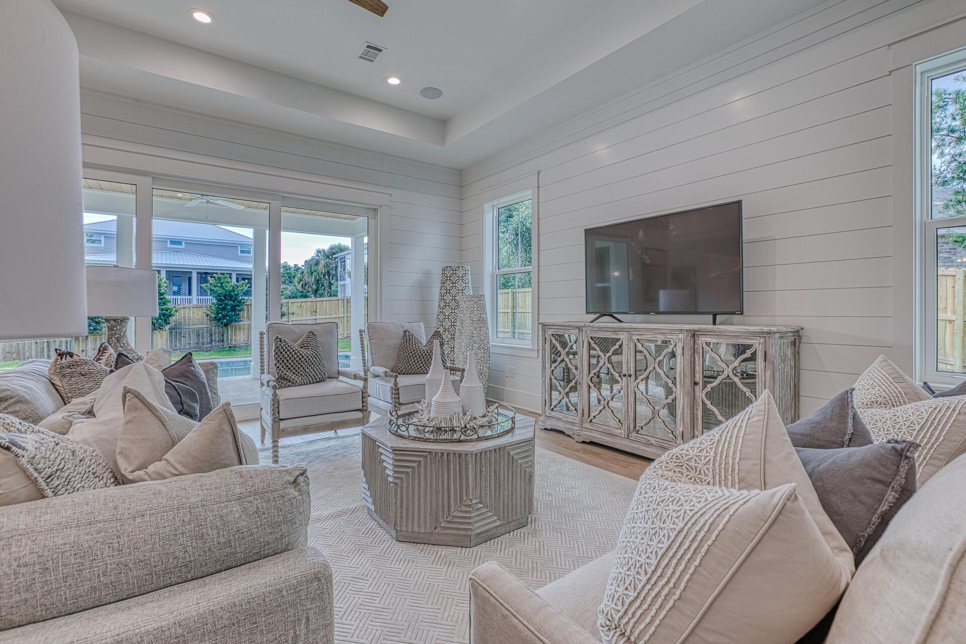 BEACH HIGHLAND 1ST ADD - Residential