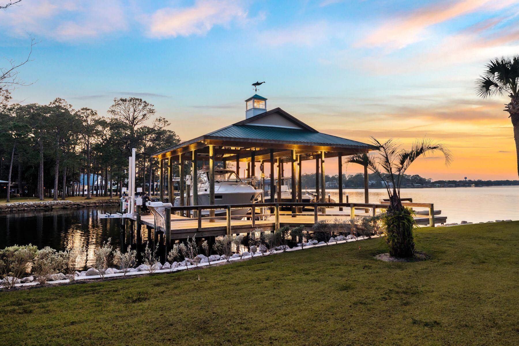 SANTA ROSA BEACH ESTATES - Residential