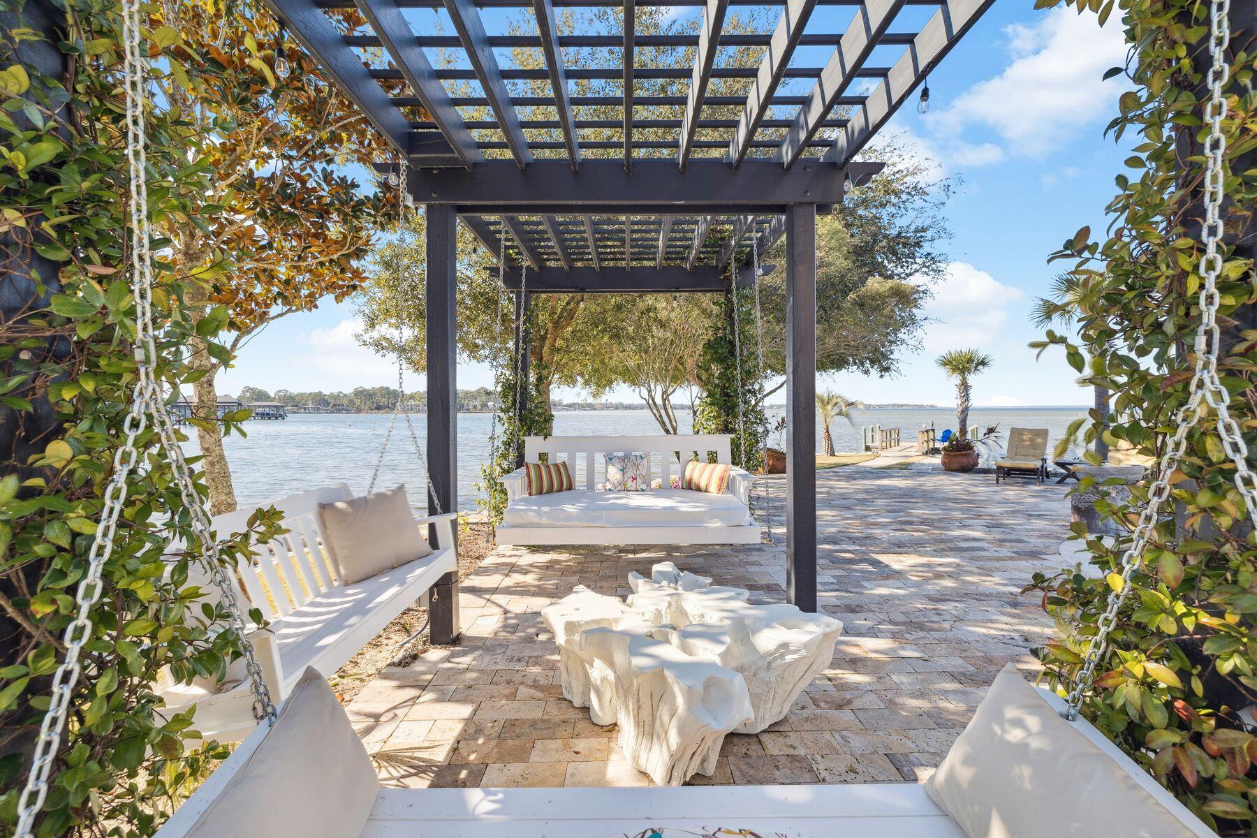 SANTA ROSA BEACH ESTATES - Residential